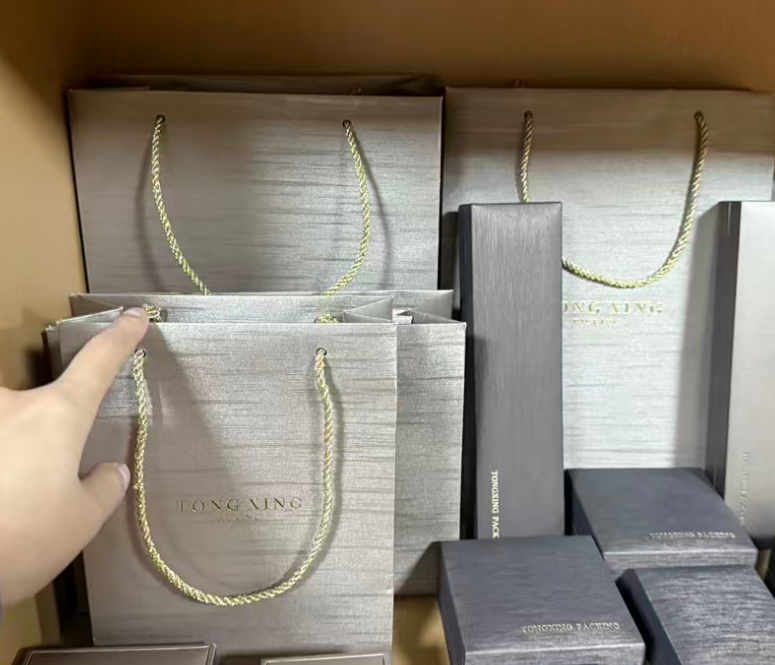 Jewelry Pouches Wholesale—Tongxing’s Luxury Edge