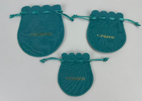 Guide to buying velvet jewelry bags in bulk for events