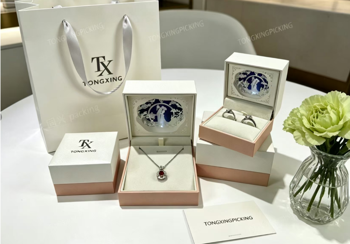 Top Choices for Elite Leather Pearl Jewelry Boxes This Year