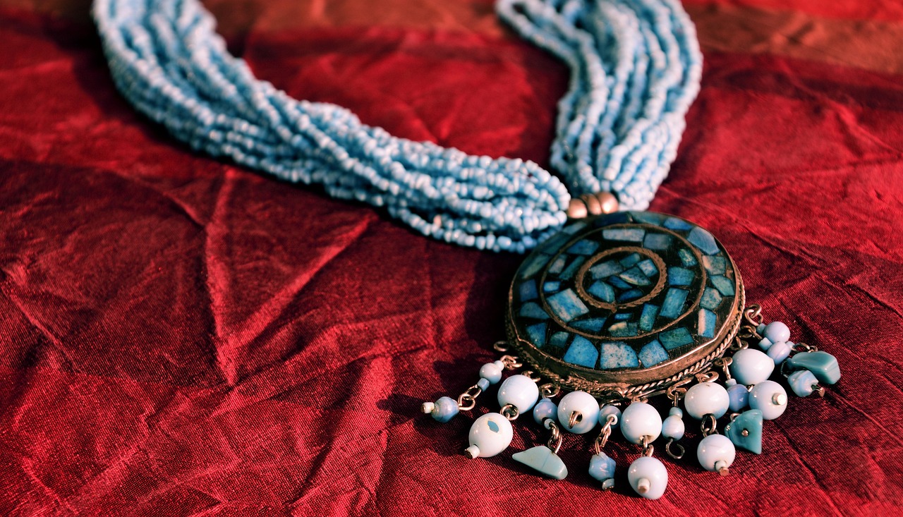 Différences entre la signification et l'utilisation des amulettes et des talismans