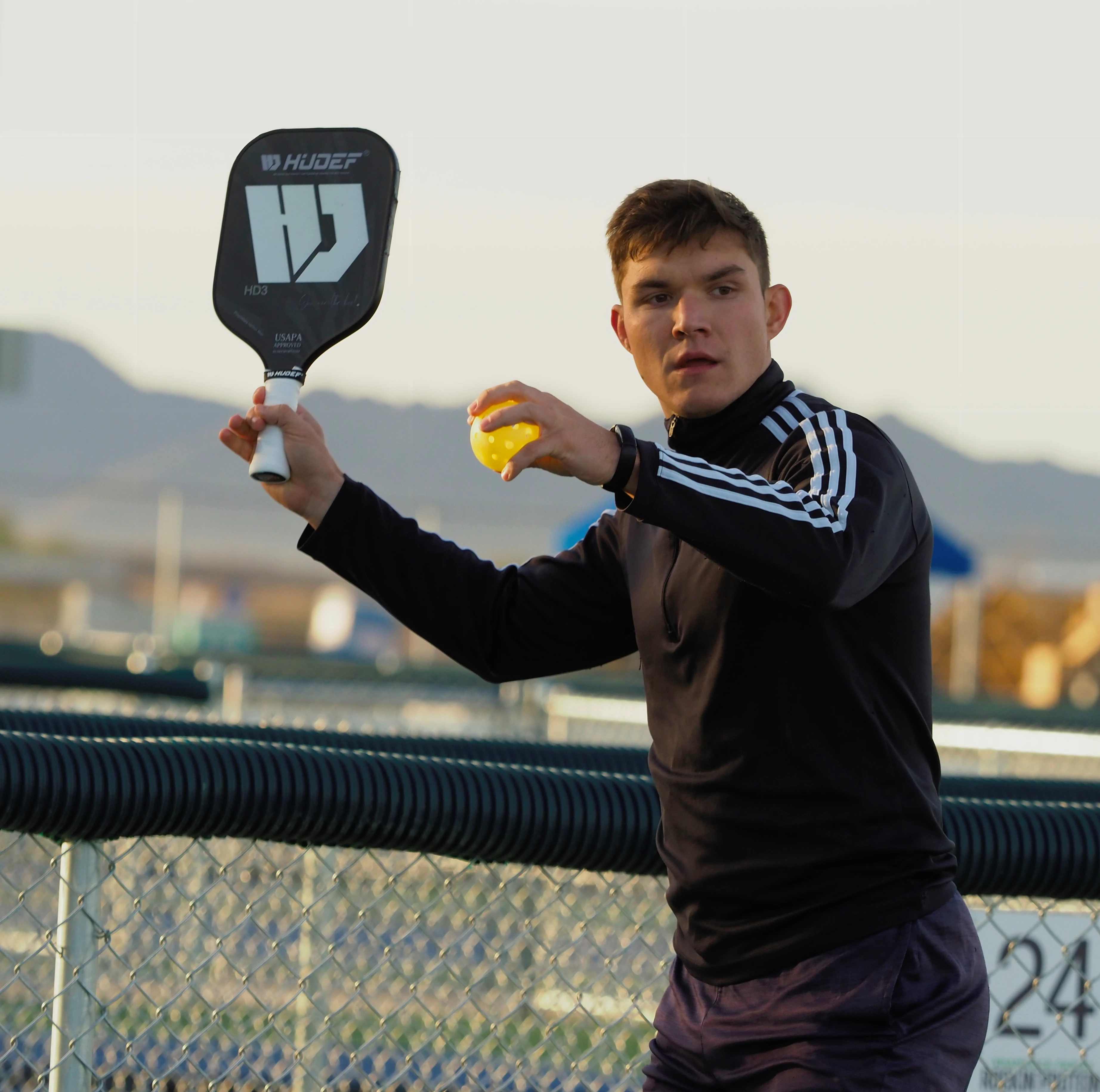 Hudefsport-Composite-Best-Pickleball-Rackets-Break-80%-2