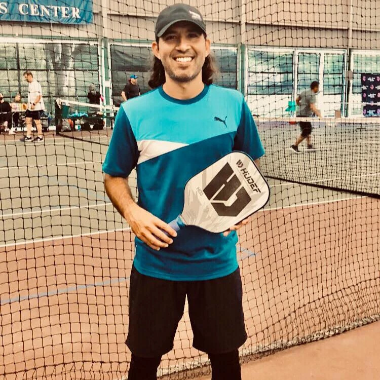 Hudefsport-Top-Long-Handle-Pickleball-Paddles-Grip-Loss-Stop-1