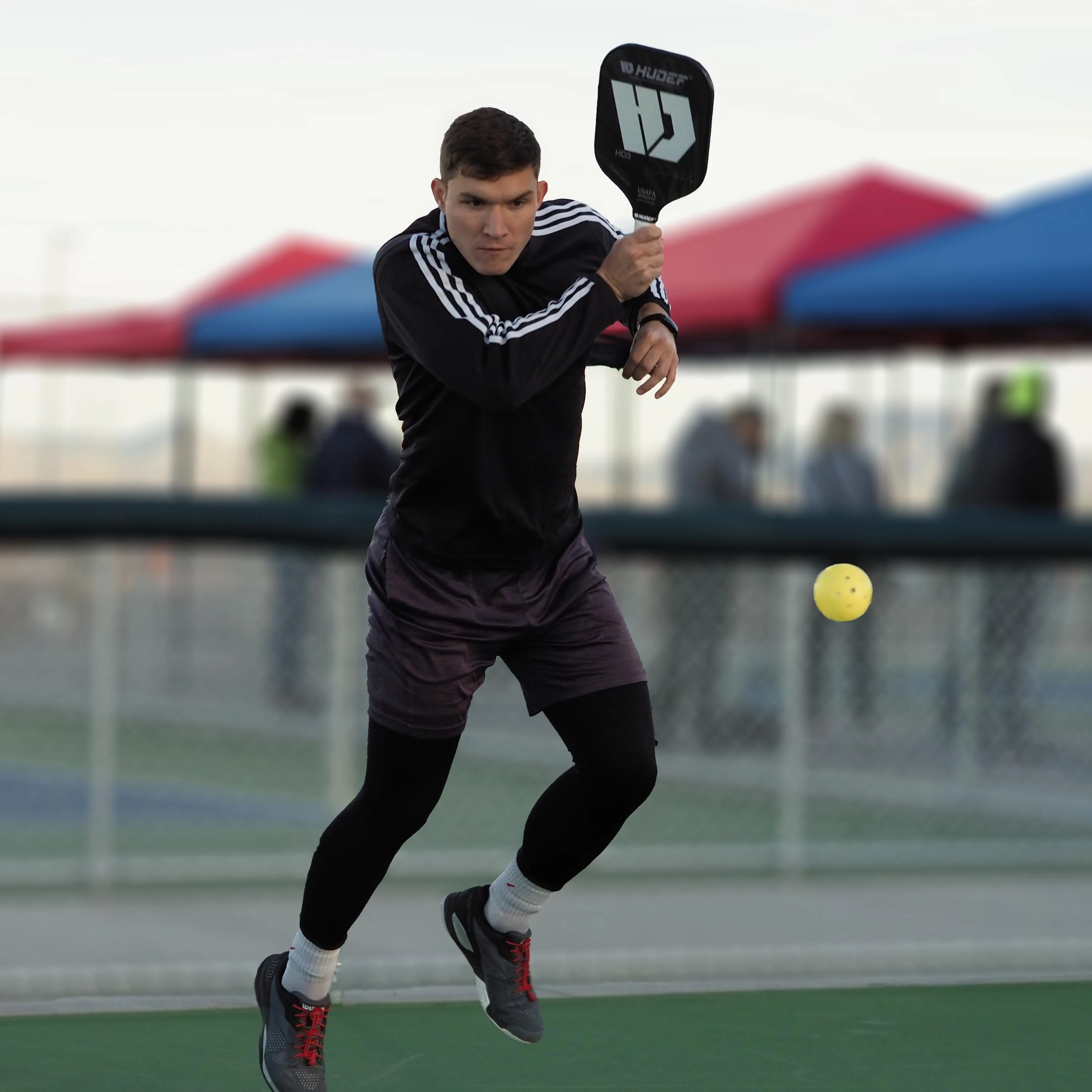 Hudefsport-Best-Stable-Pickleball-Rackets-Consistent-95%-1