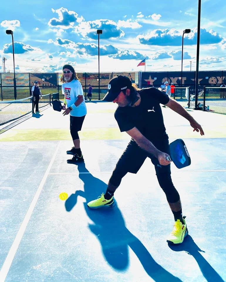 Hudefsport-Best-Graphite-Pickleball-Paddles-Edge-90%-1