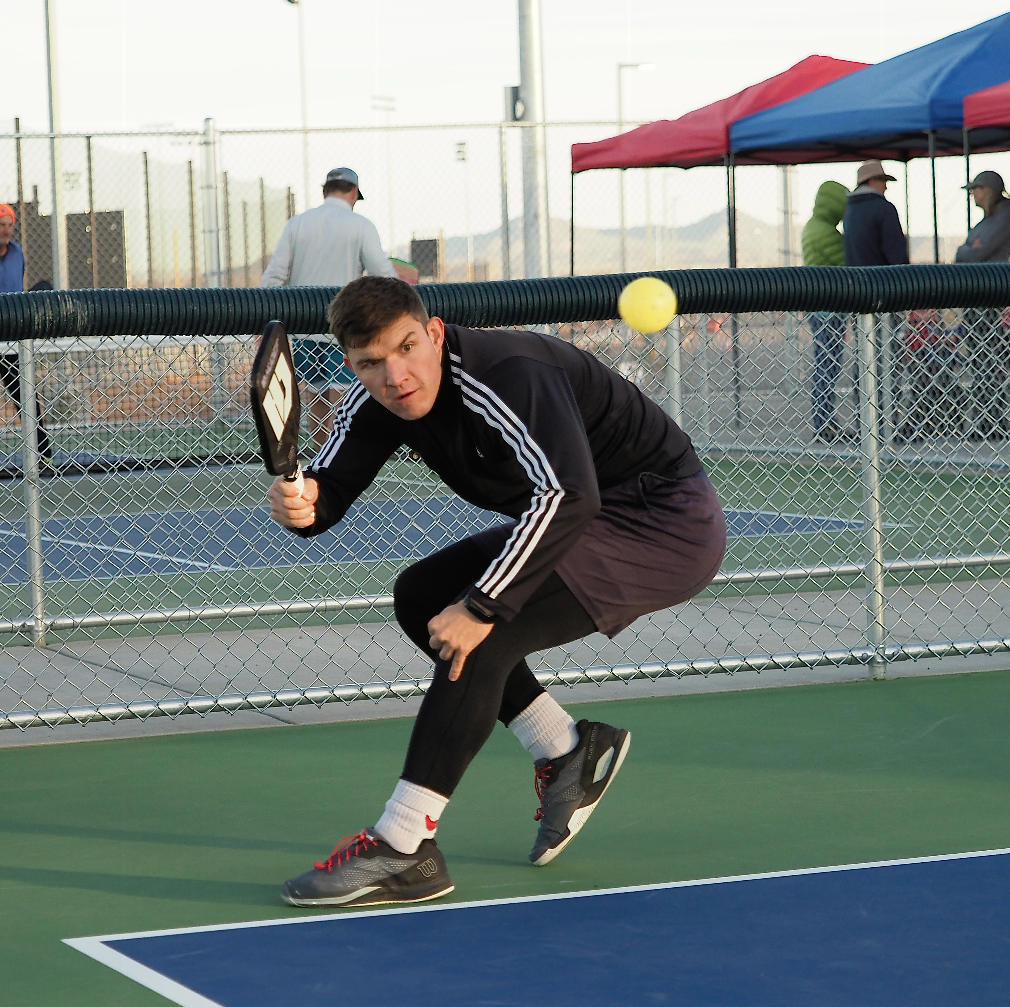 Hudefsport-Top-Composite-Pickleball-Paddles-Harsh-End-1