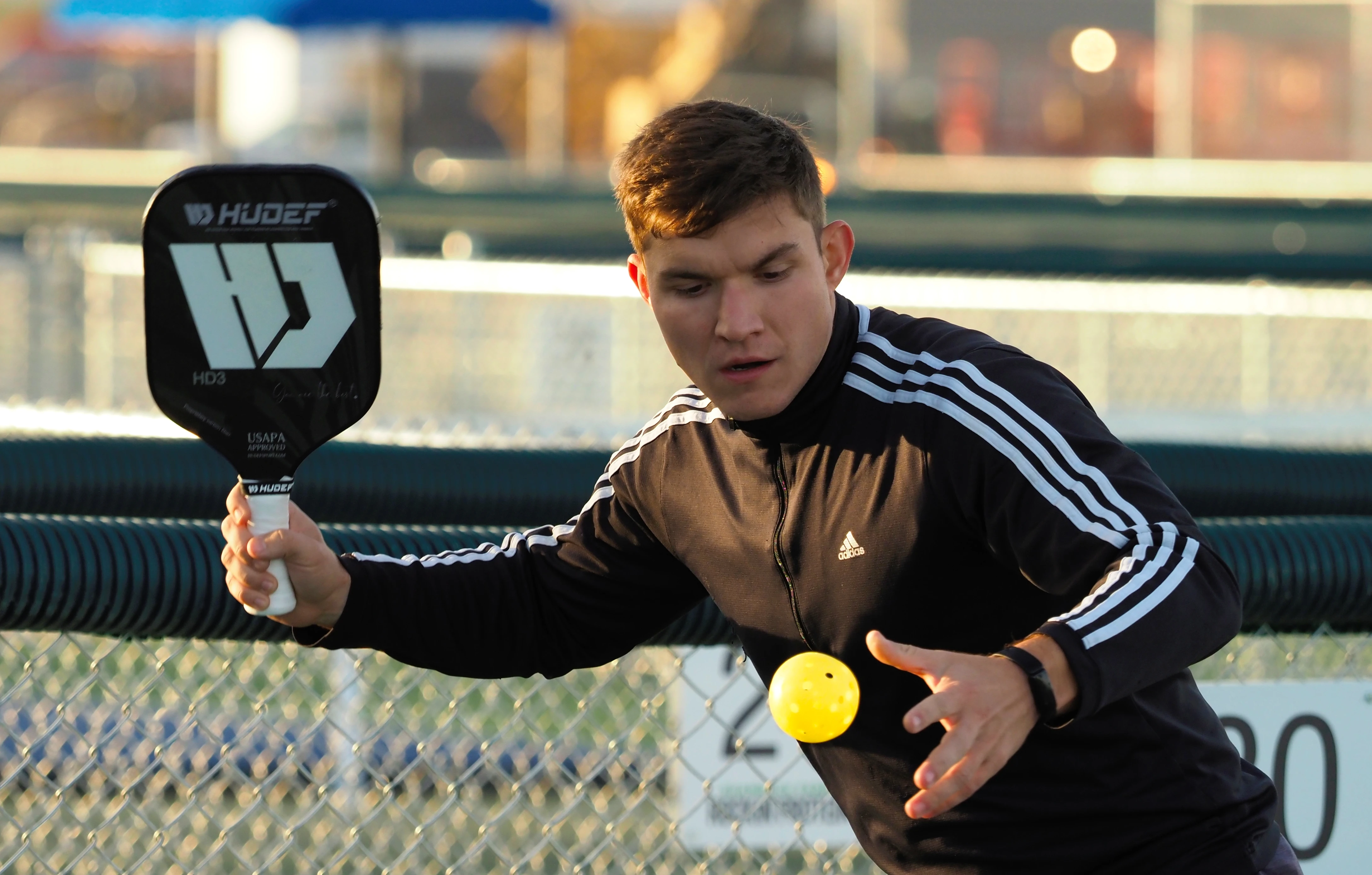 Hudefsport-Top-Durable-Pickleball-Rackets-Stress-Test