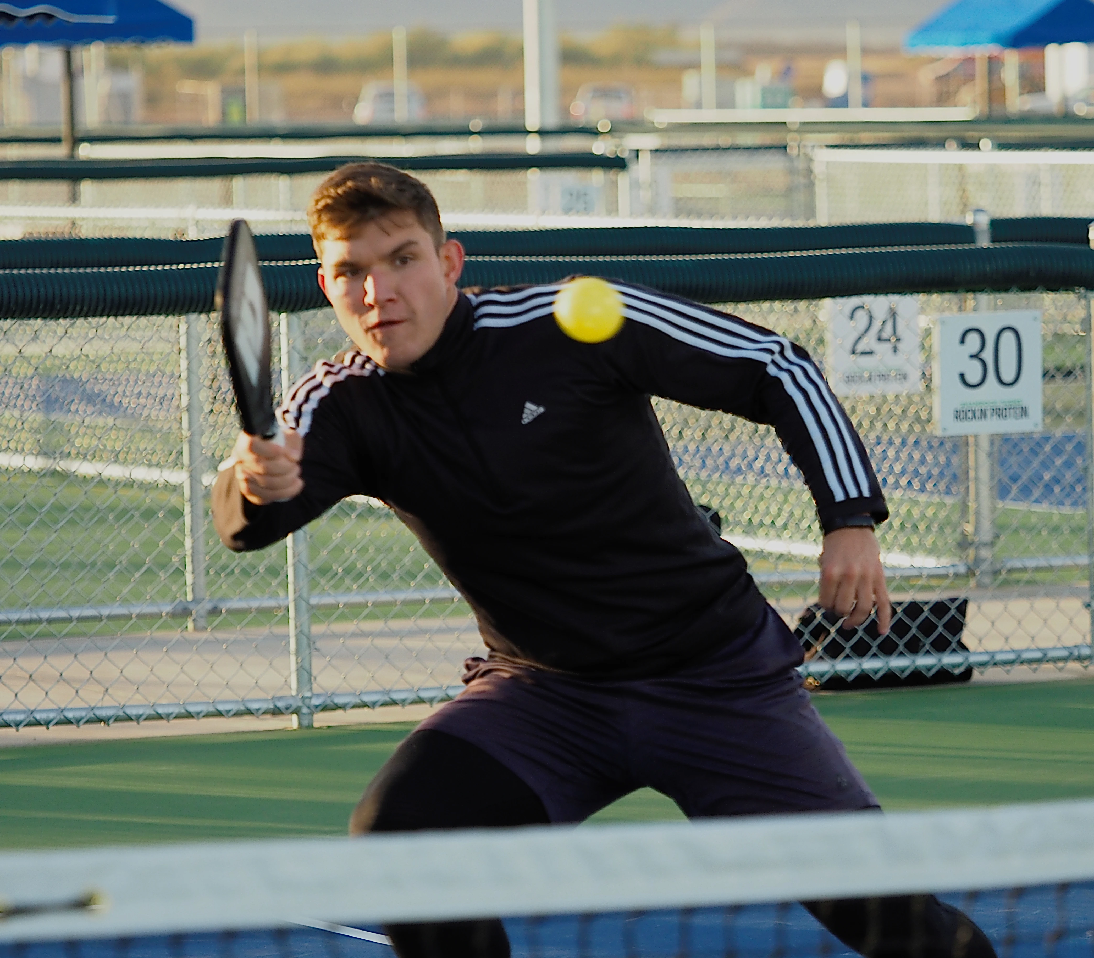 Hudefsport-Standard-Pickleball-Paddles-End-70%-Miss-Hit