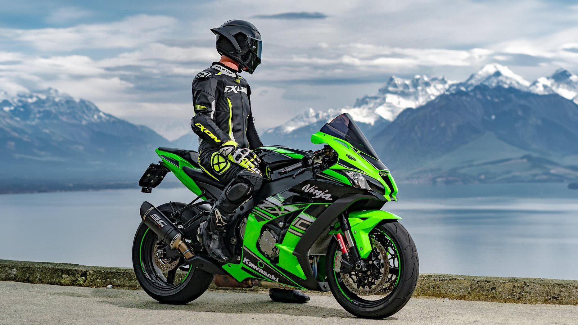 Why Custom Motorcycle Fairings Improve Your Riding Experience