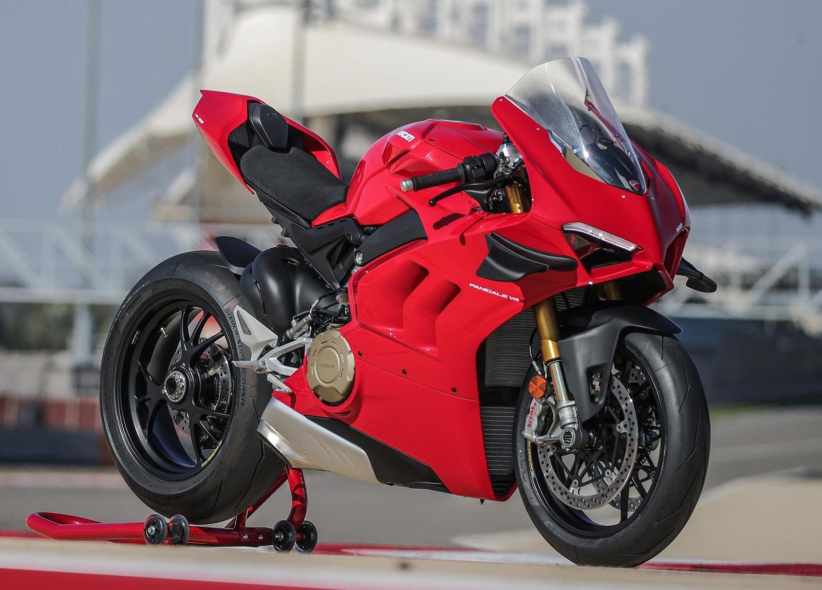 Ducati Panigale V4 2025 vs rivali: quale scegliere?