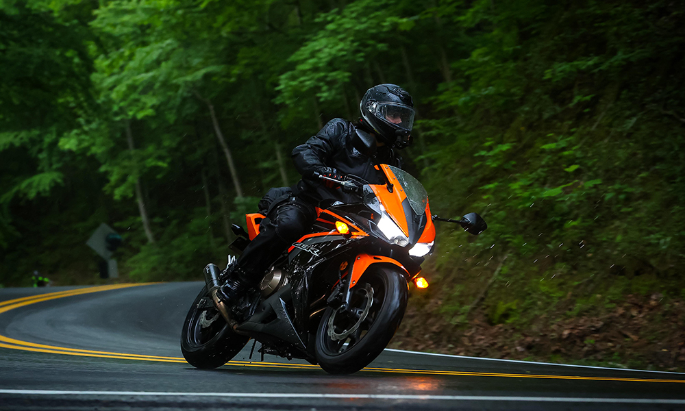 Comparing Motorcycle Wraps and Fairings for Style and Durability