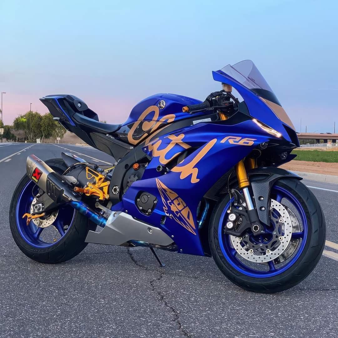 Restoring and Repainting Faded Yamaha YZF-R6 Fairings