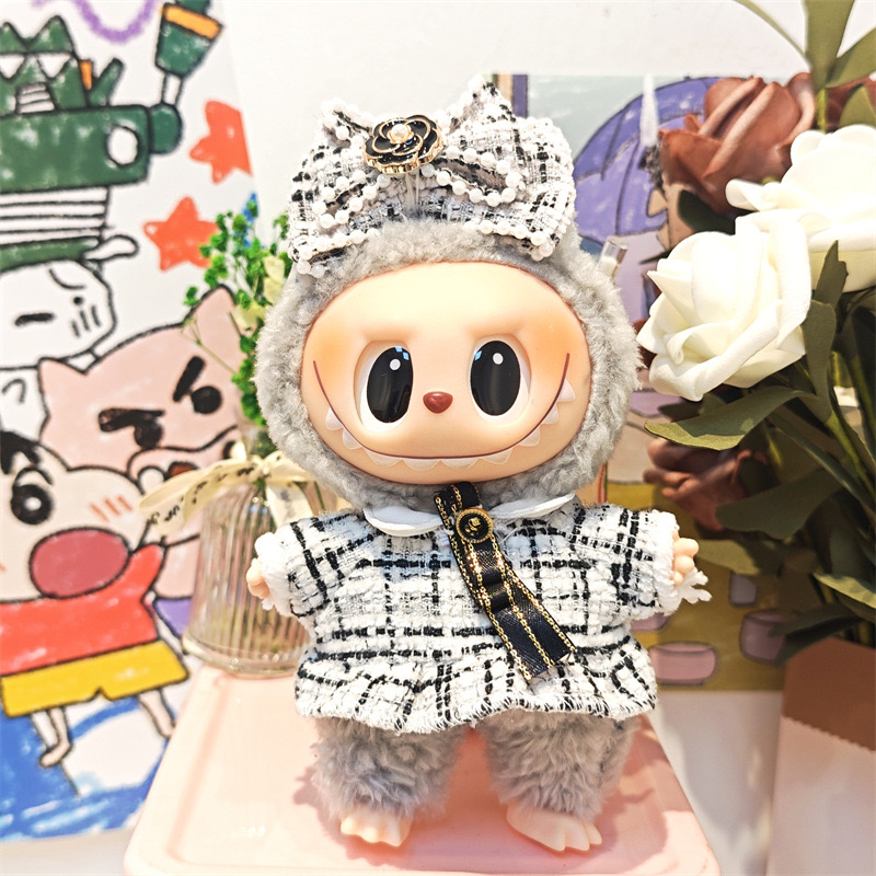 Add Miniature Props to Labubu Costumes