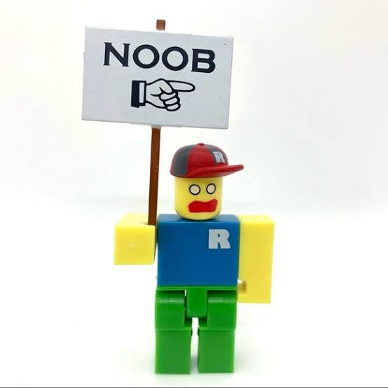 Roblox Figures Noob: Top 3 Price Comparisons - 3D Print & Custom Roblox ...