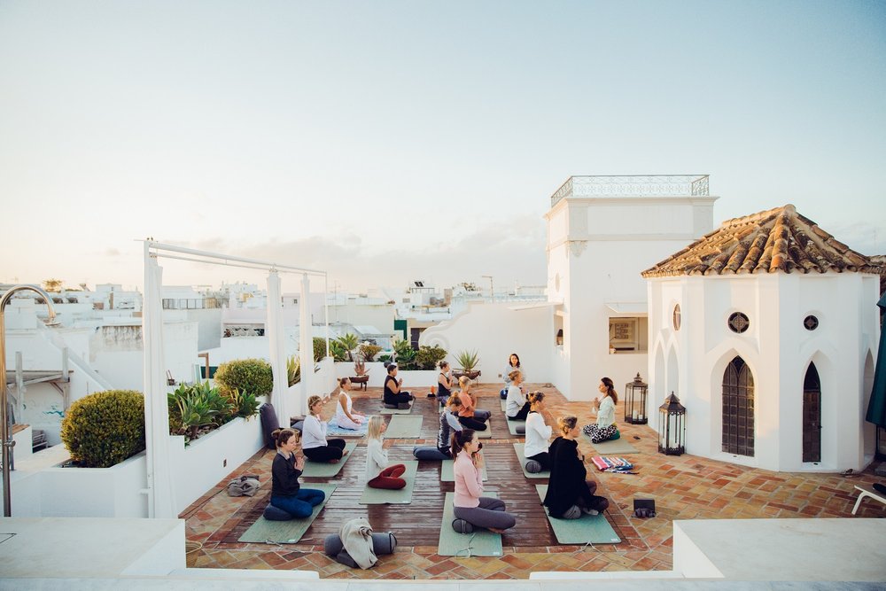 Overcoming Obstacles: Finding Abundance and Free Living at Algarve Yoga Retreats with Lara Lolita