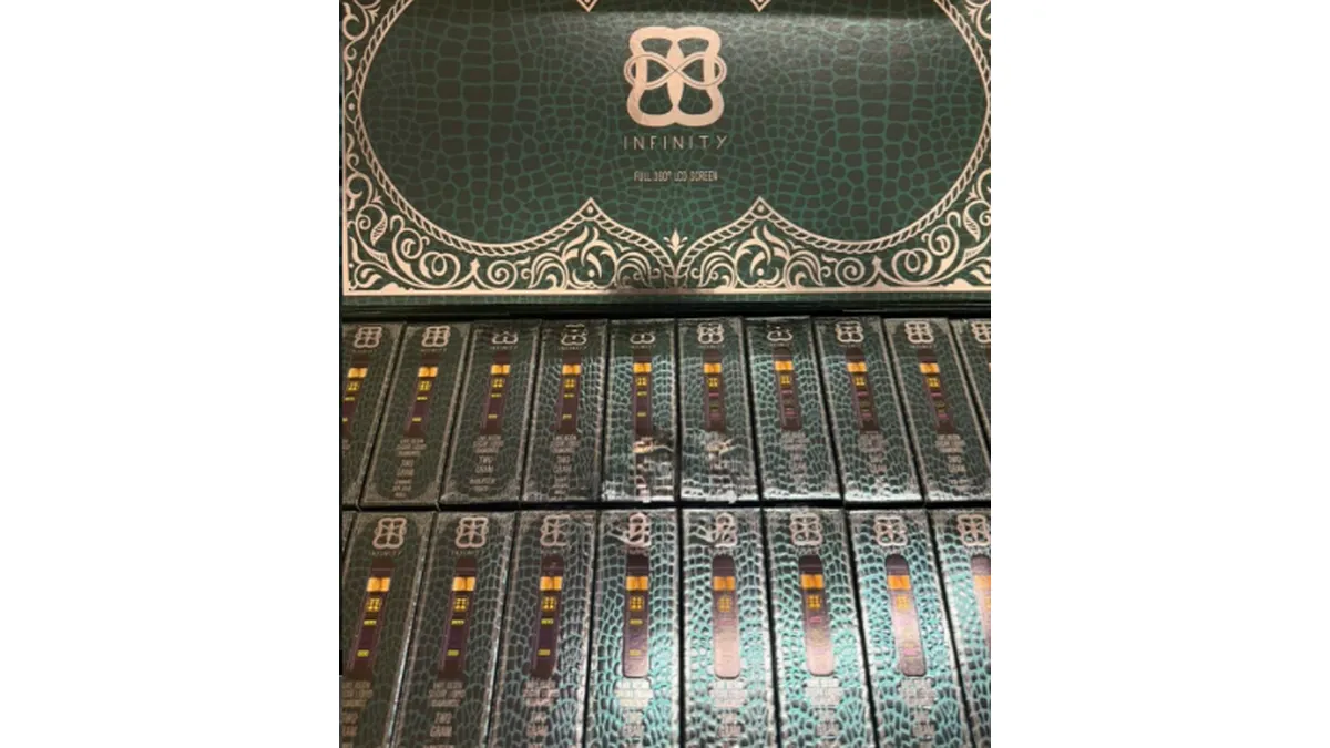 How the Sweet and Sour Flavors of Hitz 2G Disposable Emerald Edition Enhance the Vaping Experience