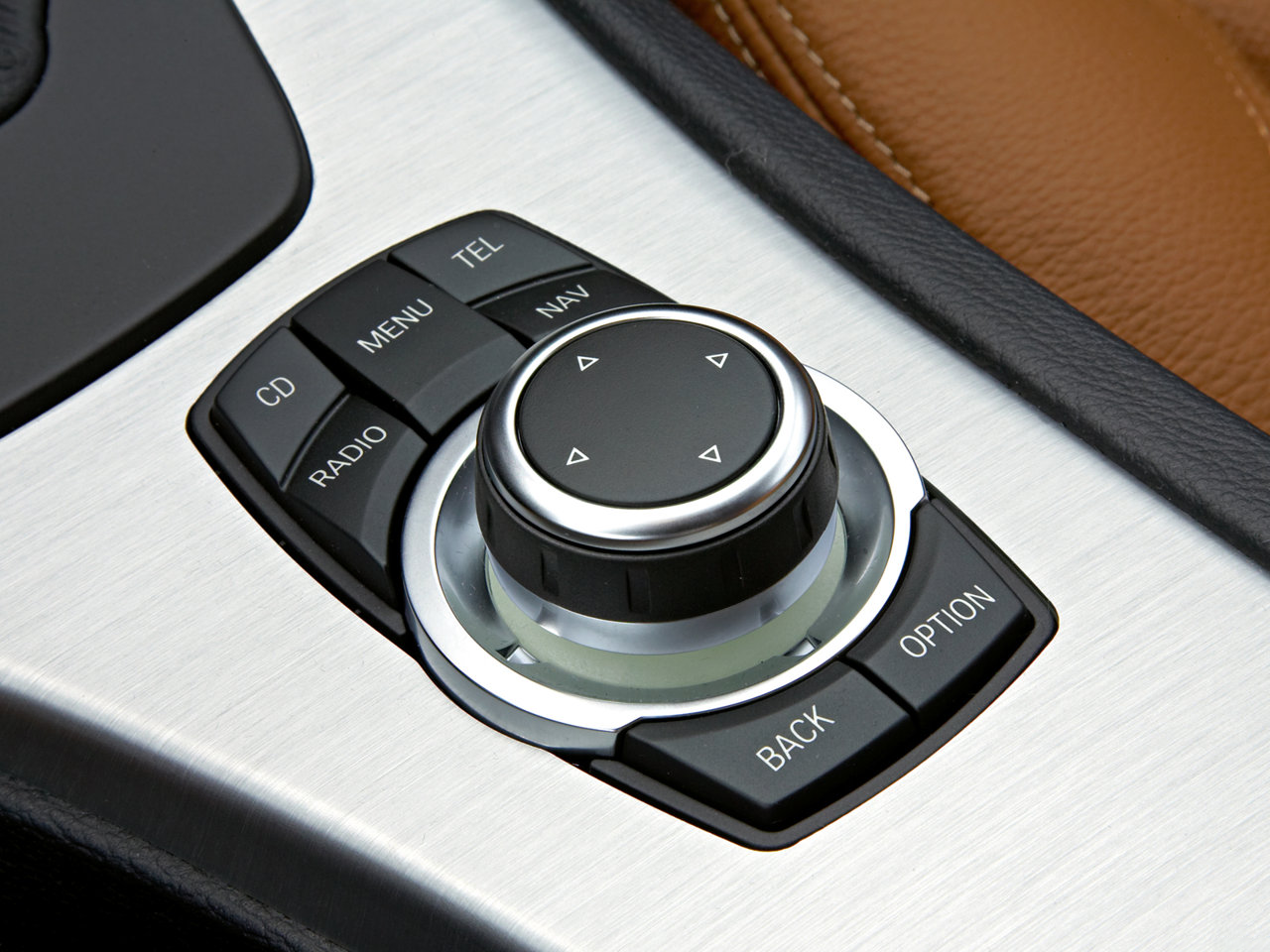 How to Set Up a Wireless CarPlay Adapter