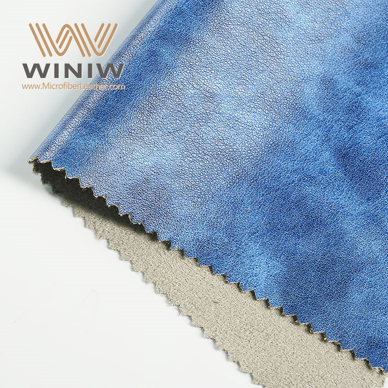 Bar chart comparing average lifespan of full-grain leather, PU vegan leather, and cactus-based vegan leather backpacks