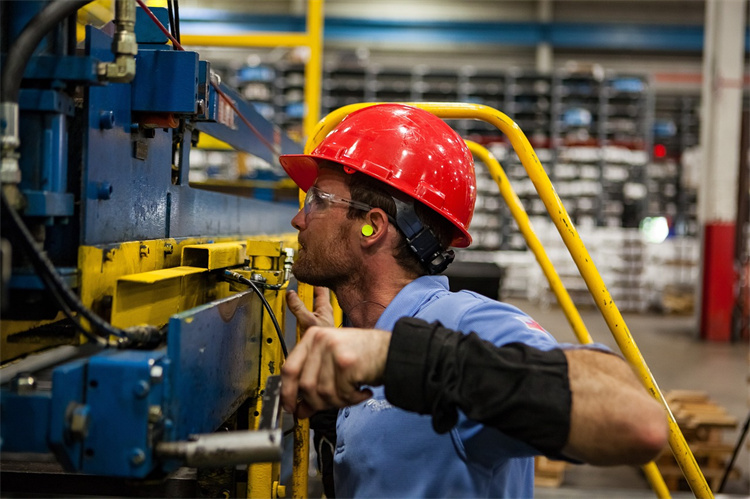 Catalyzed by Intelligent Supply Chain Progress: Chinese Manufacturing's Journey to Brand Independence
