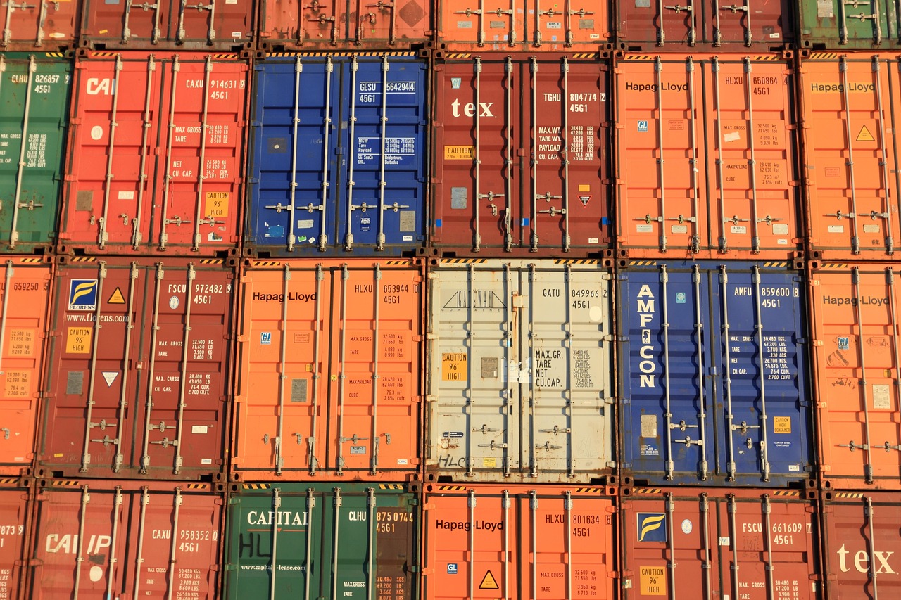 Kuehne+Nagel vs. DB Schenker: A Comprehensive Comparison of Global Freight Services