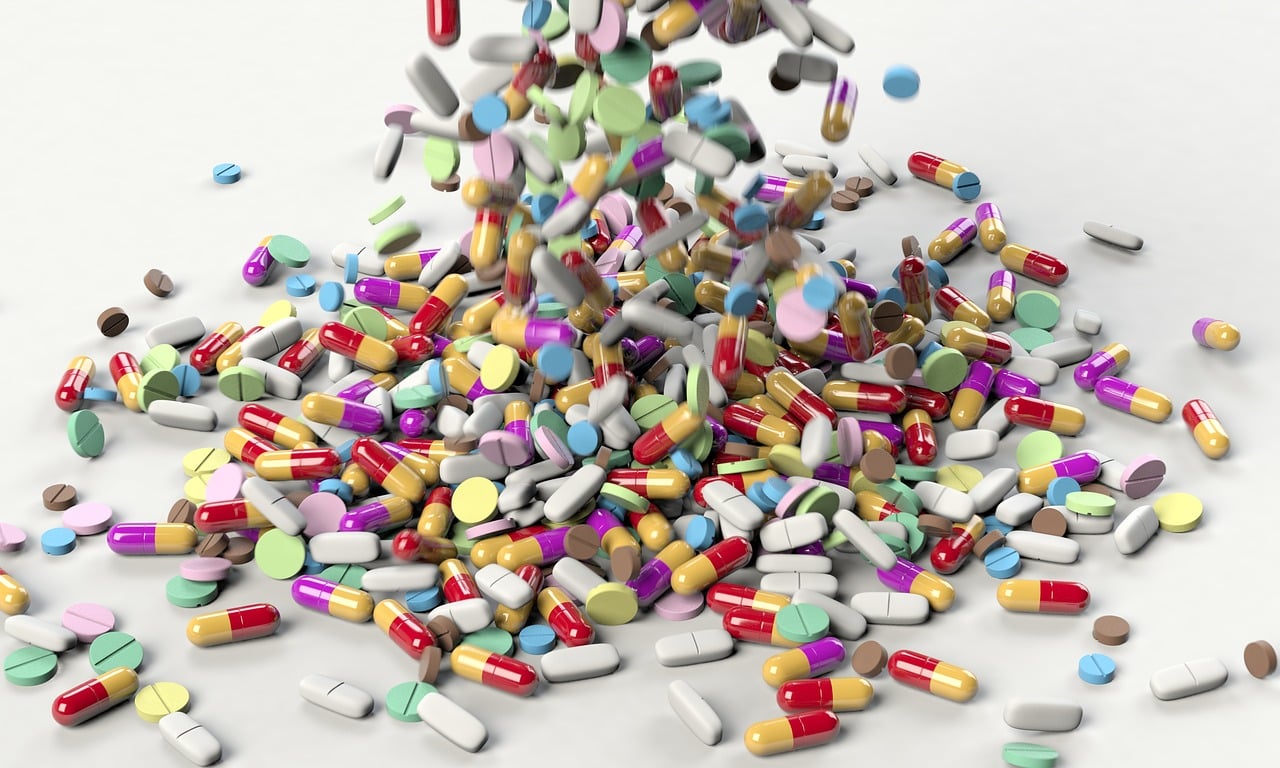 AI vs. Supply Chain Disruptions: Building Resilience in Healthcare Supply Chain