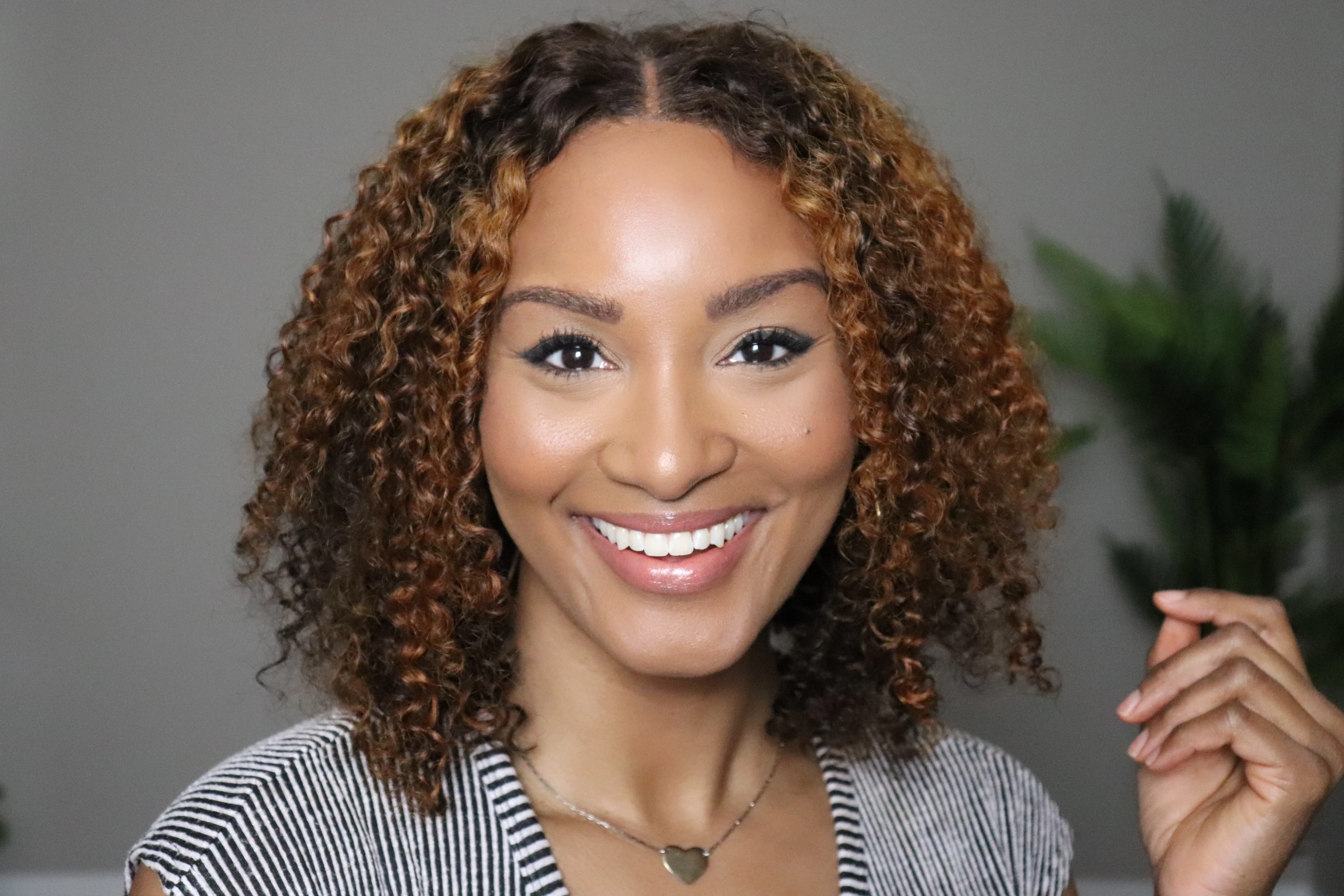 Understanding Glueless Curly Human Hair Wigs