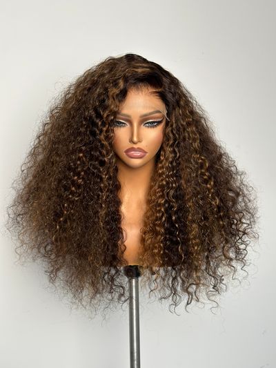 Styling Ideas for 4x4 Closure Wigs