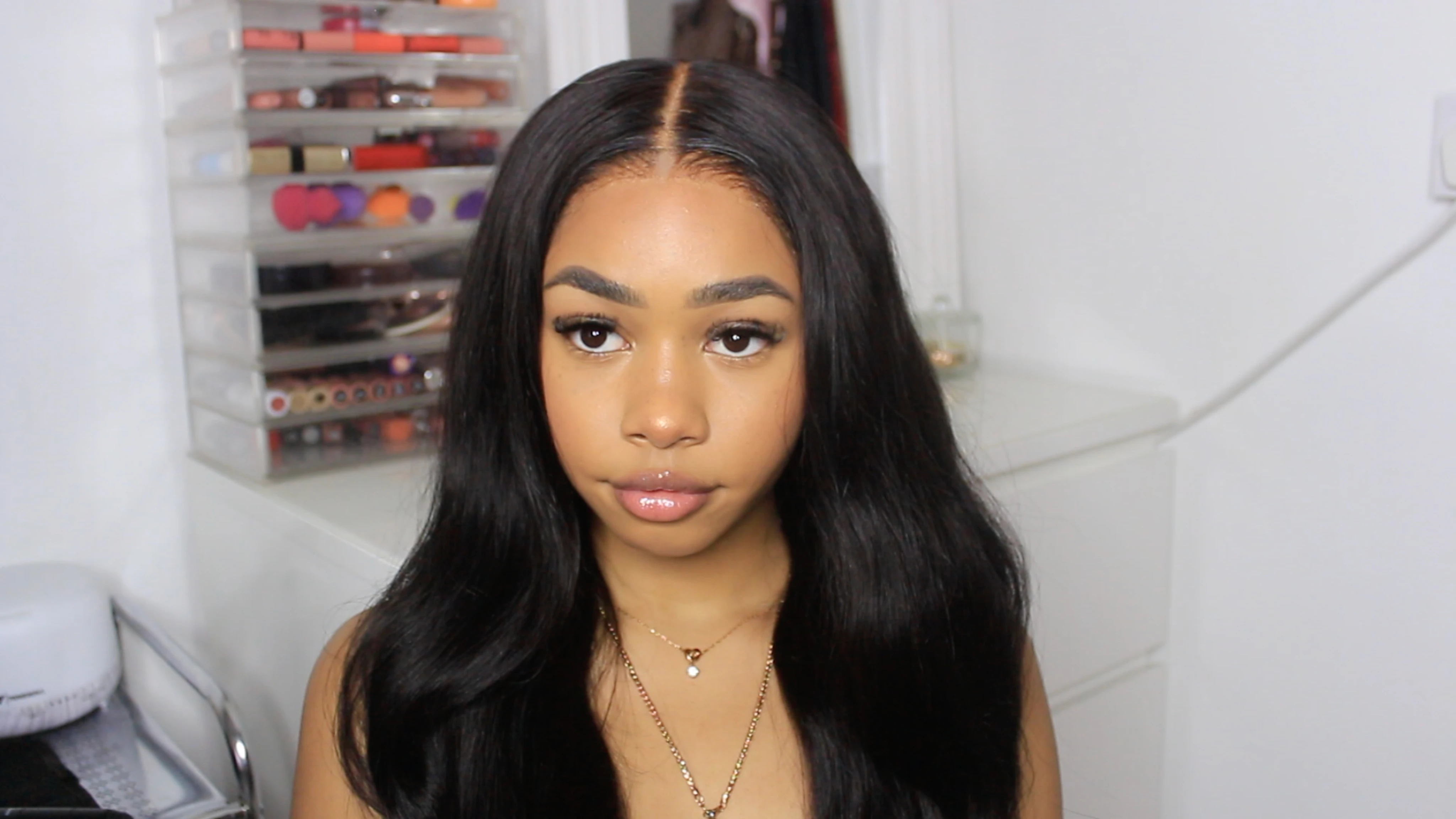 Top Tips for Maintaining Your 30-Inch Glueless Wig