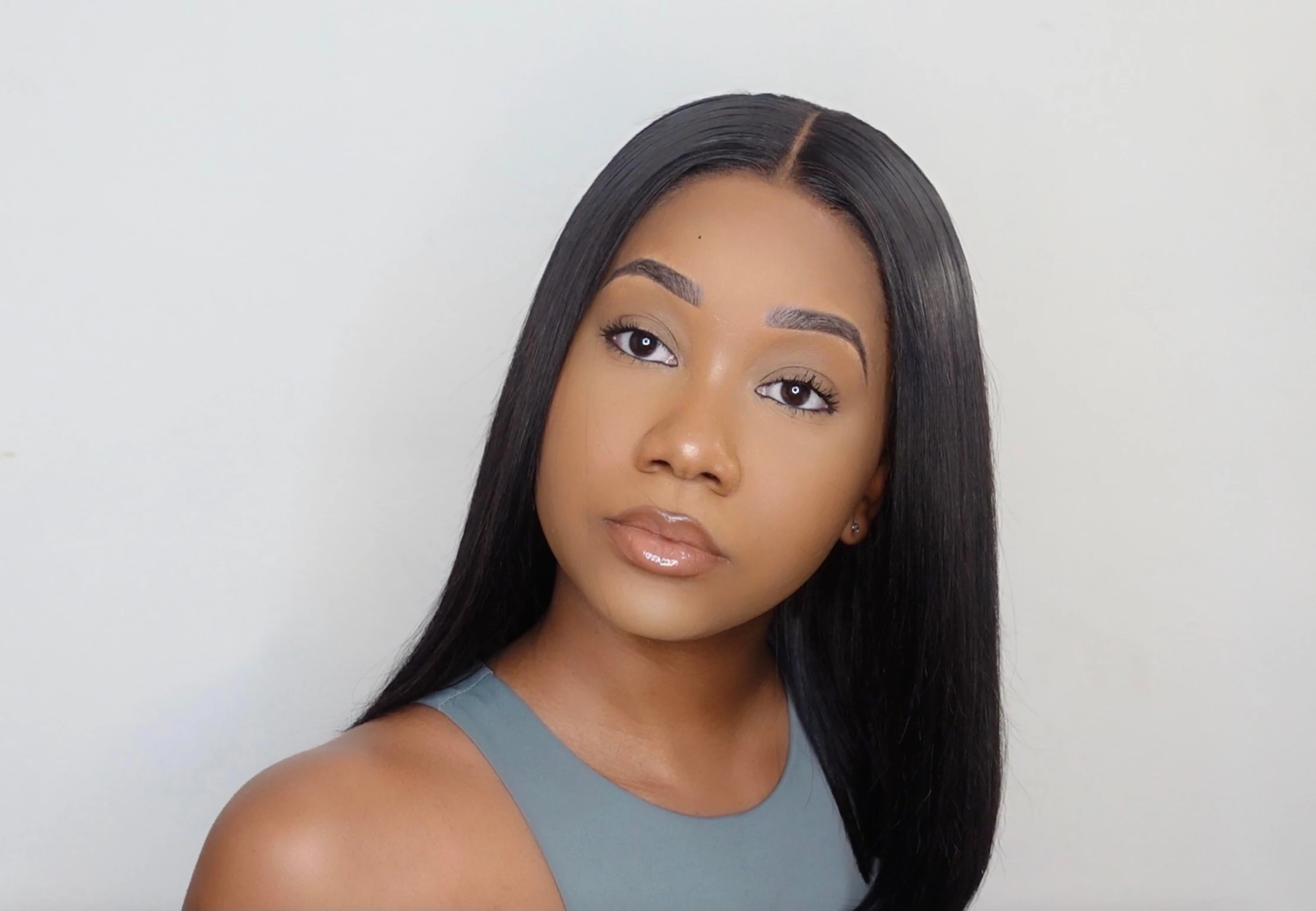 Glueless Wigs on Luvmeforyou: Pros and Cons