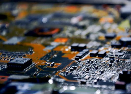 Crystal Oscillator Fundamentals: Understanding Frequency Stability and Accuracy