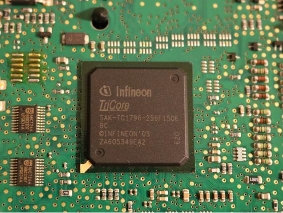 Linear Integrated Circuits: Applications and Advantages in Analog Signal Processing