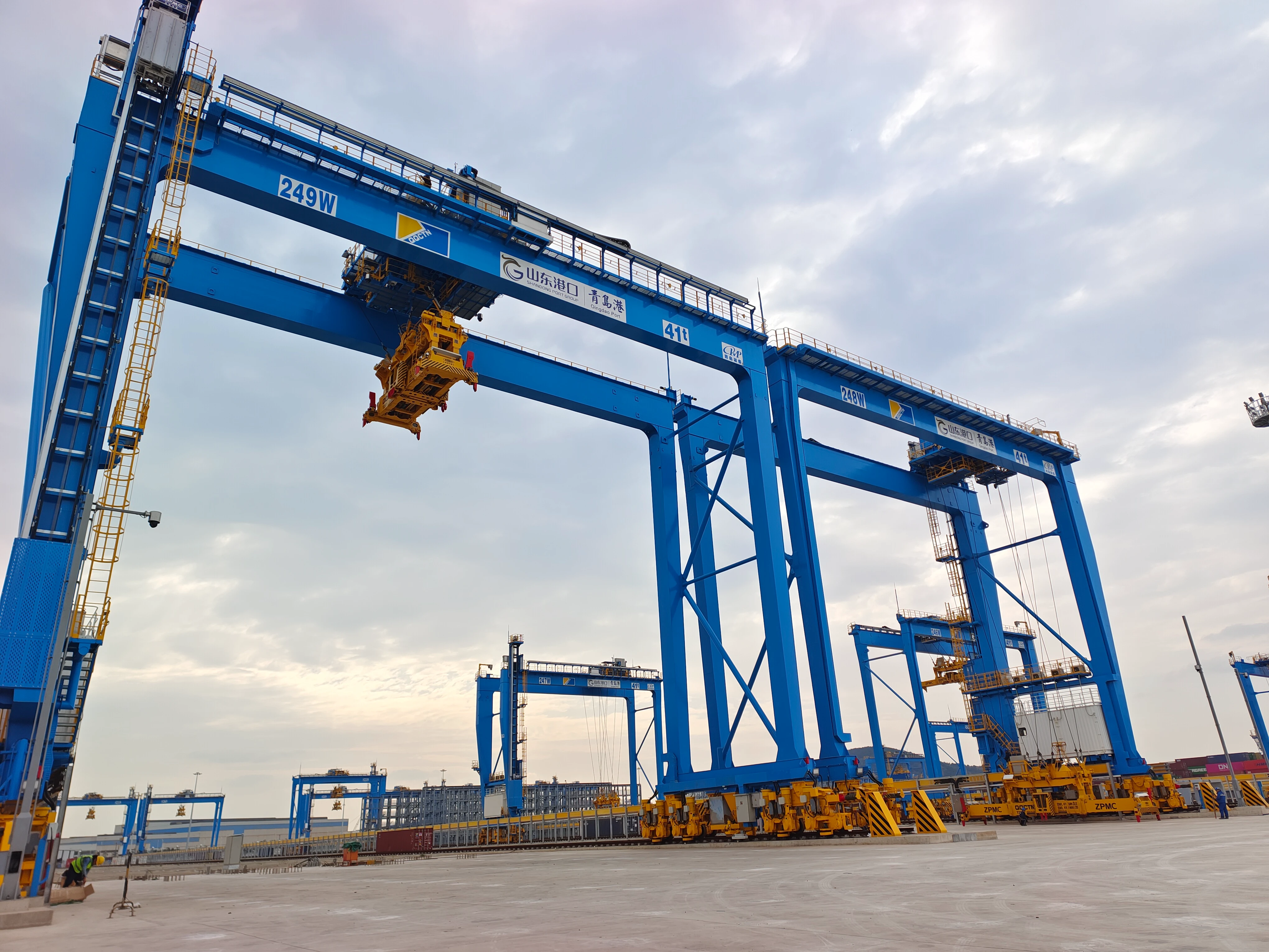 Ship loader fault warnings reduce spillage rework
