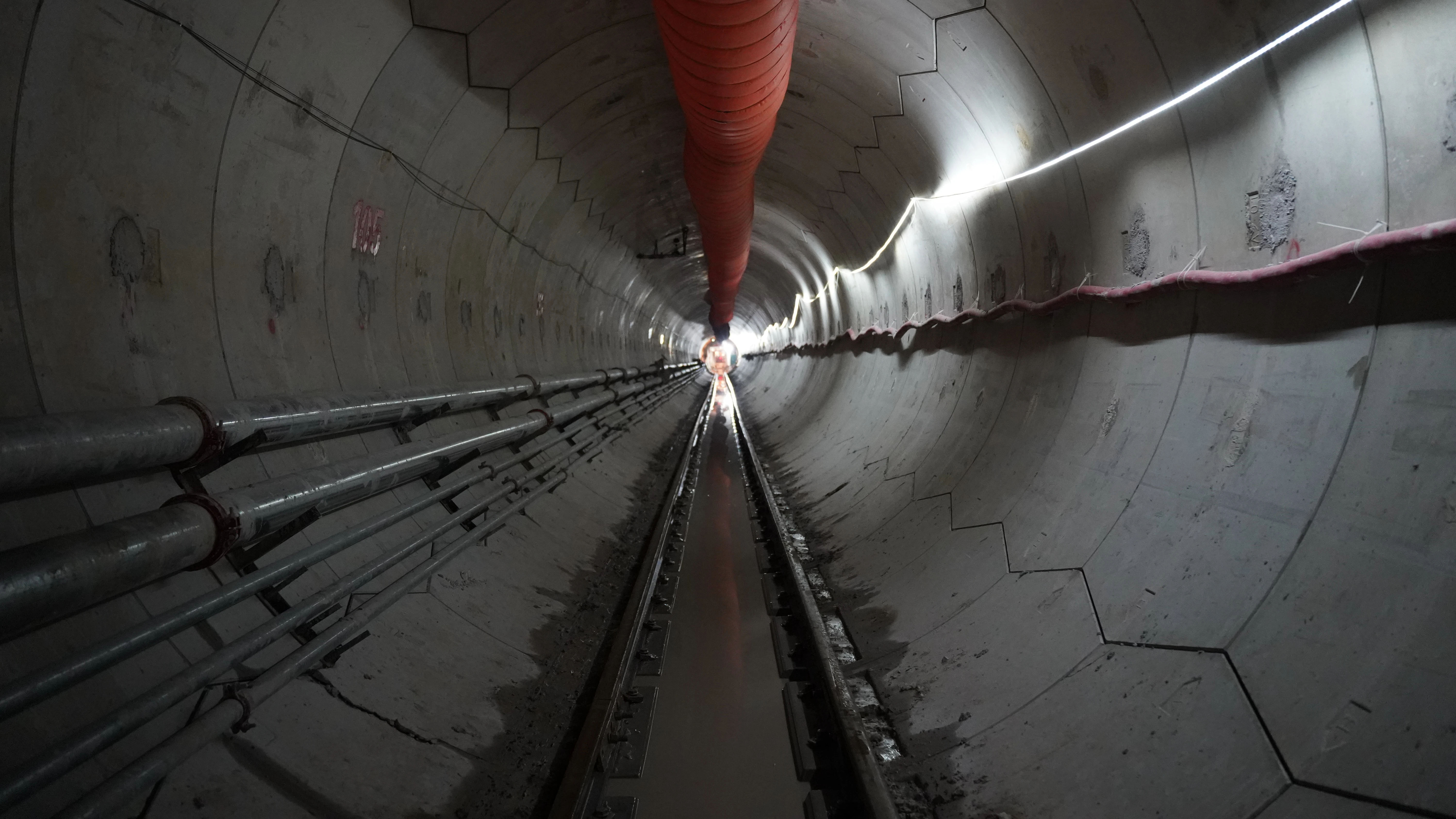 Position errors can delay handover on a TBM tunnel