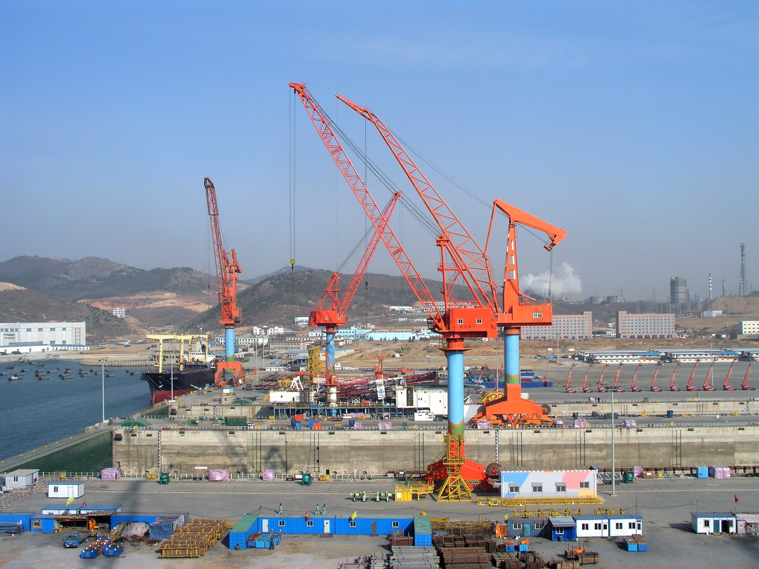 Predictive alerts can raise container crane throughput