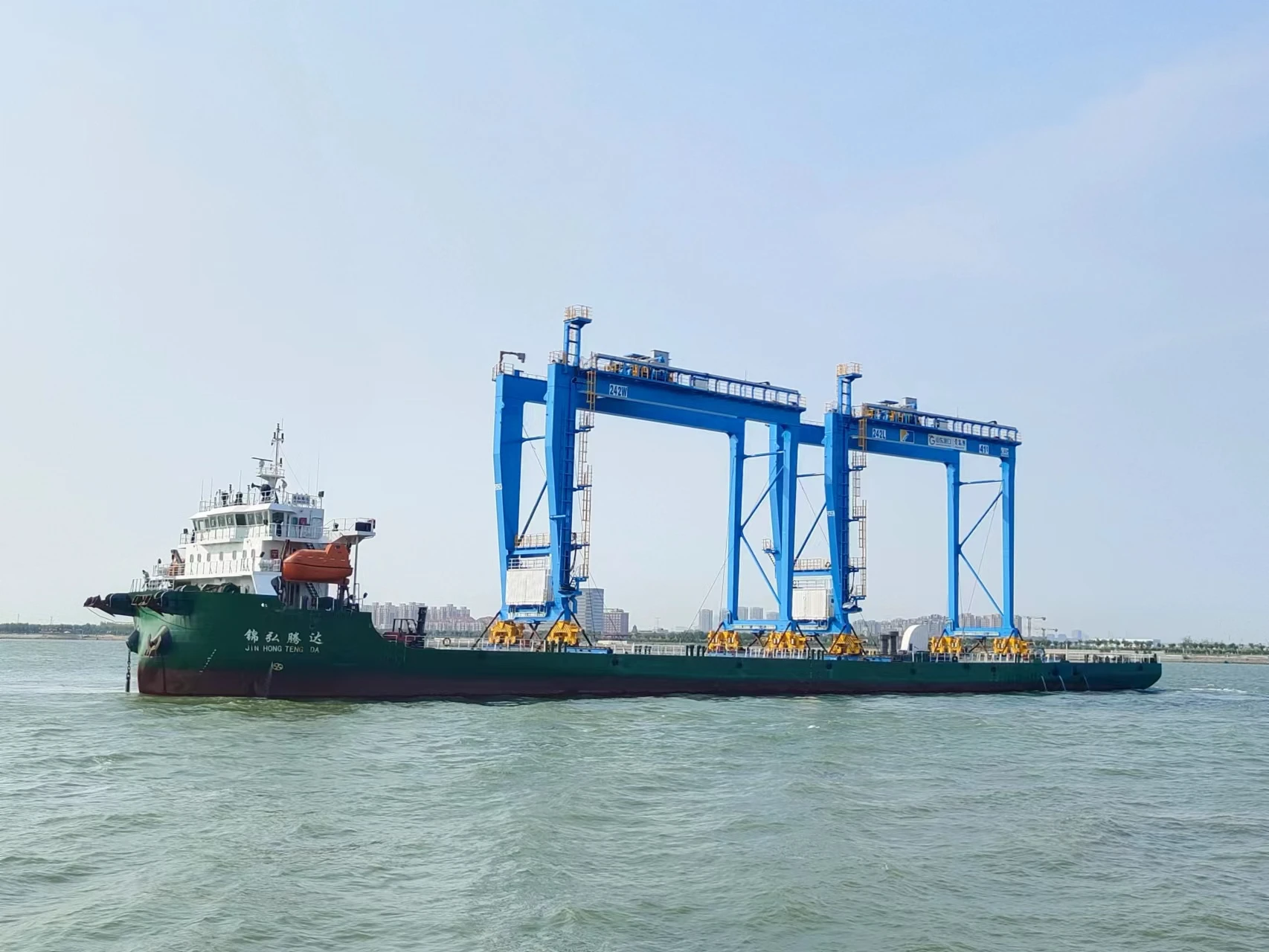 Boost throughput with a container crane KPI plan