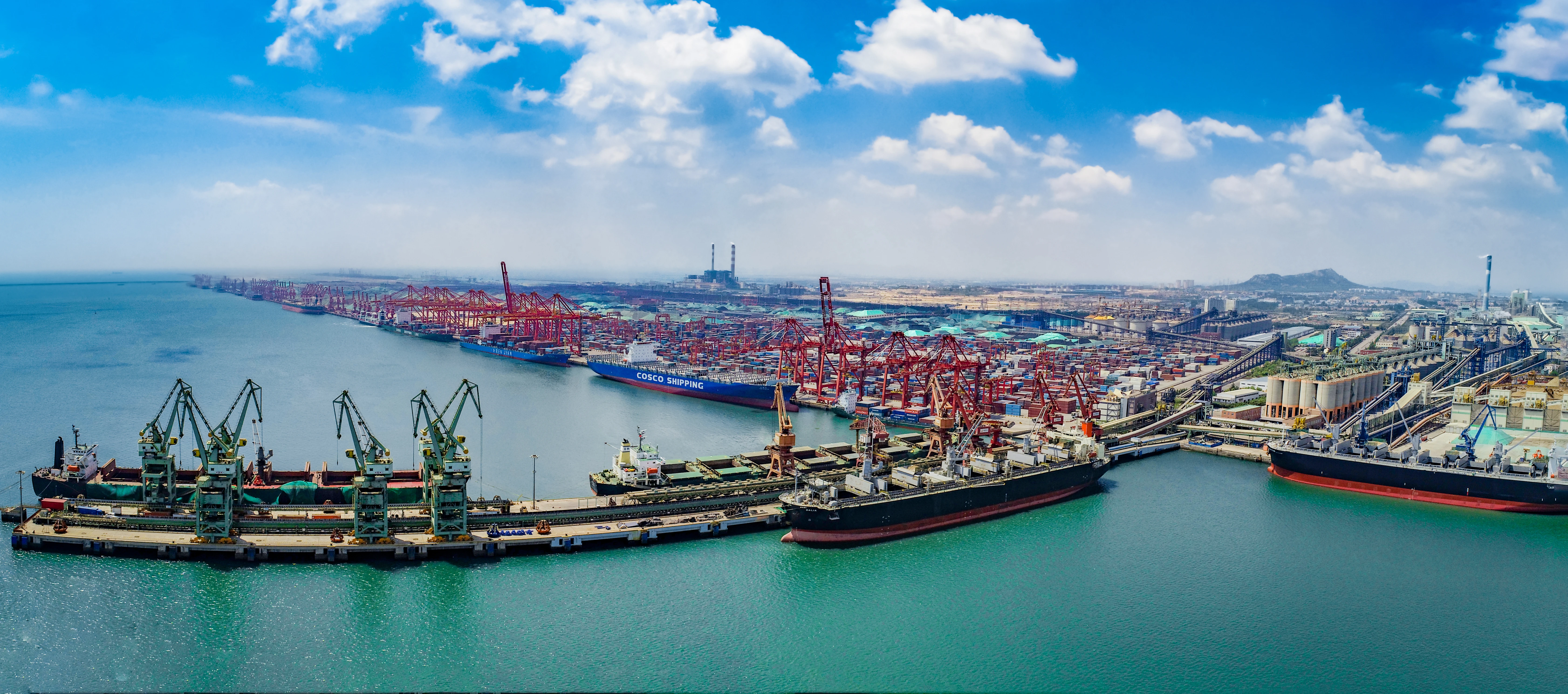Portal crane collision incidents and how to stop them: solutions and technologies