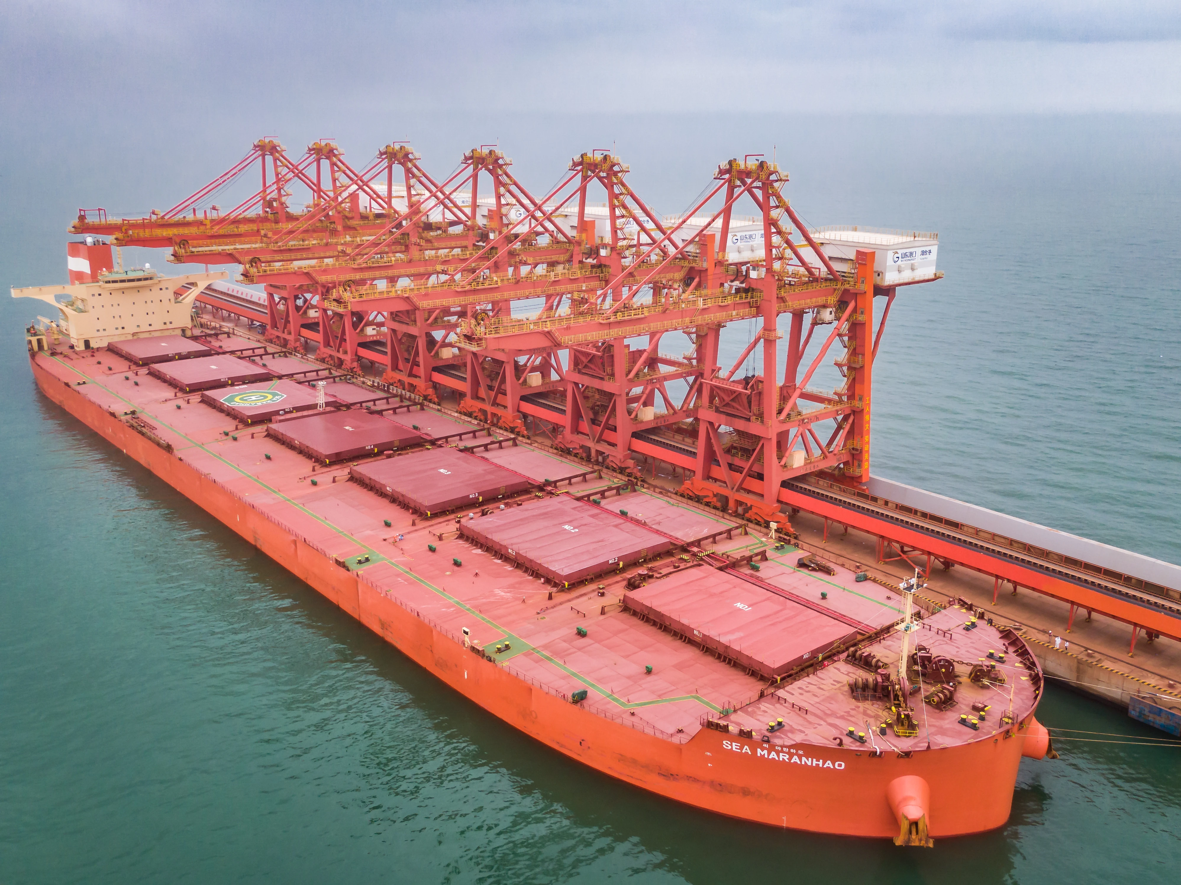 Reduce empty runs with smarter container handling equipment