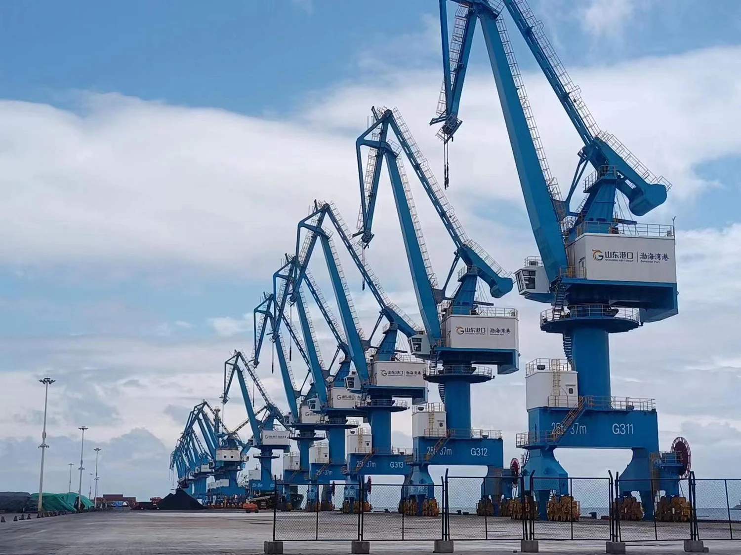 Container vessel ops: anti-sway reduces claim risk