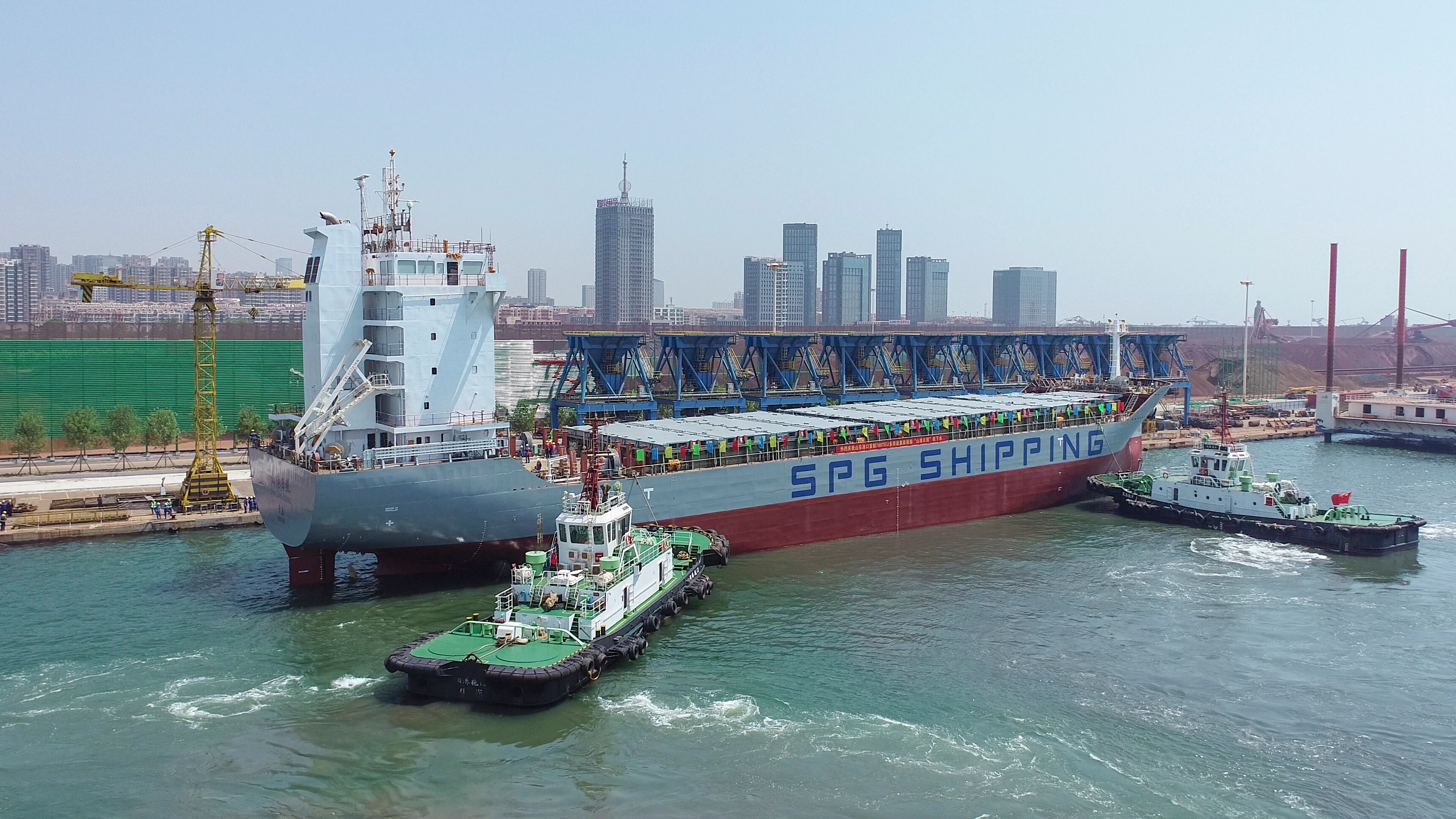Load stability in high winds
