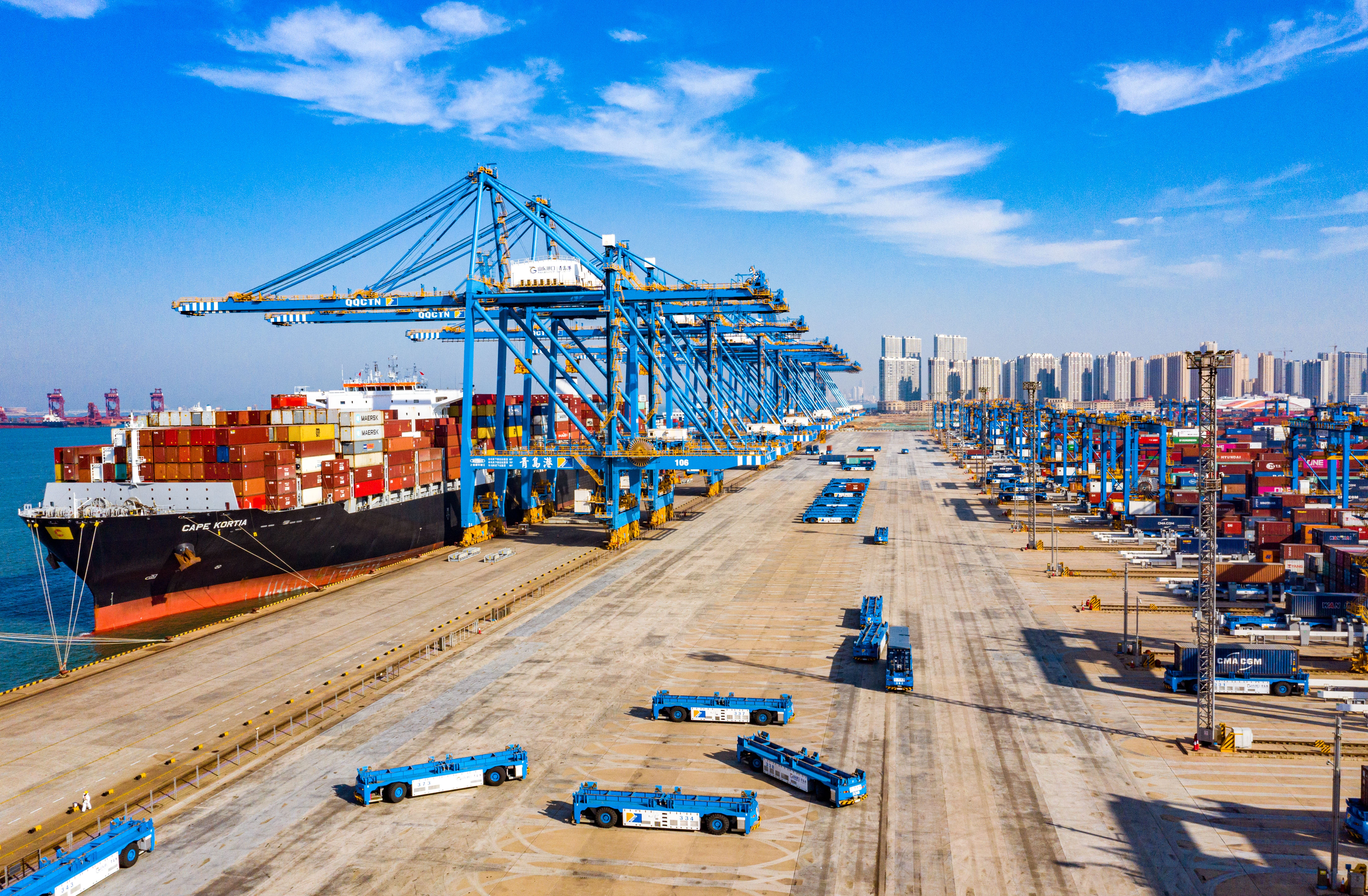 Port crane productivity: stop losing 20% to waits