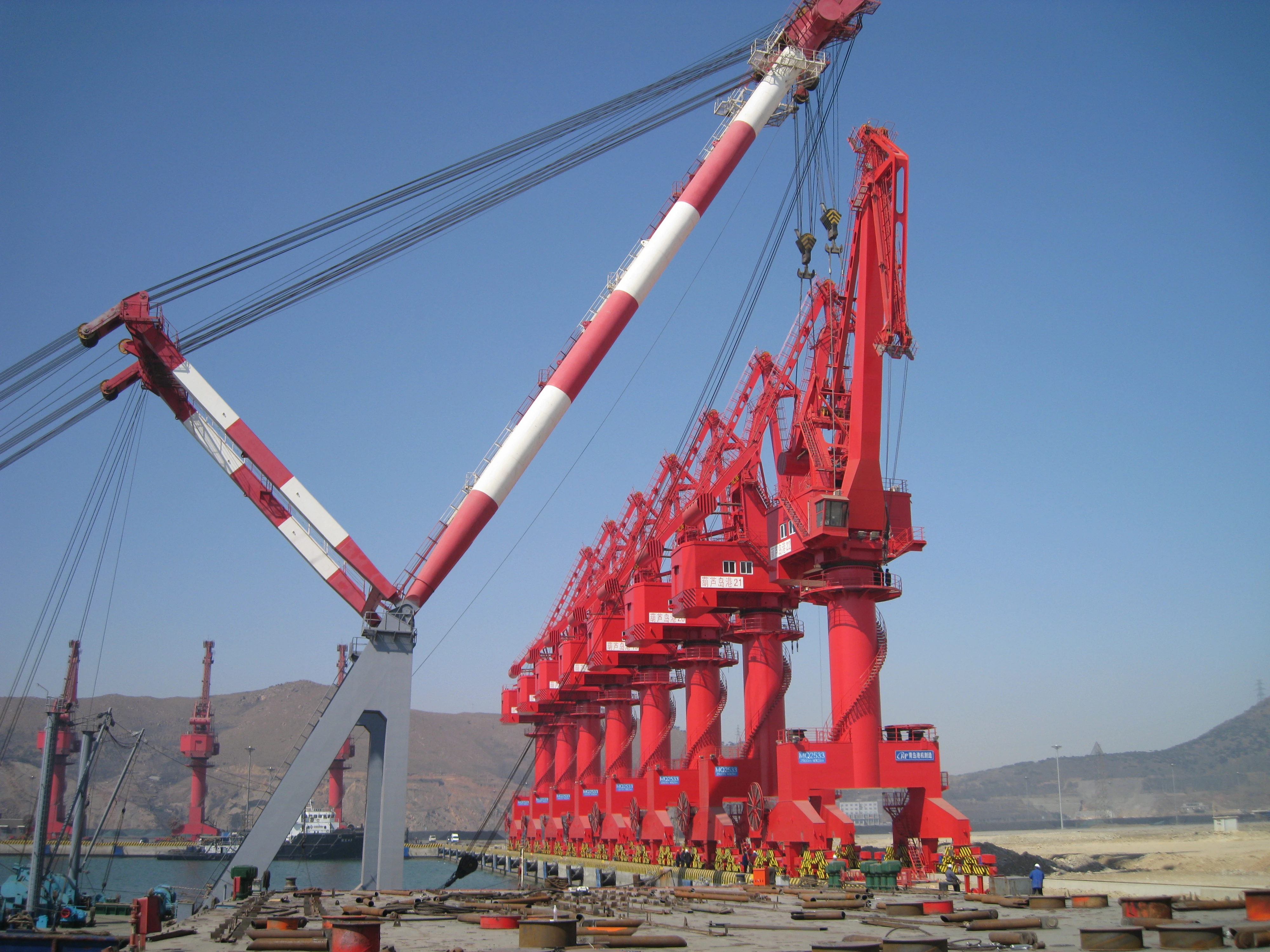 Why wire rope corrosion matters for ship cranes