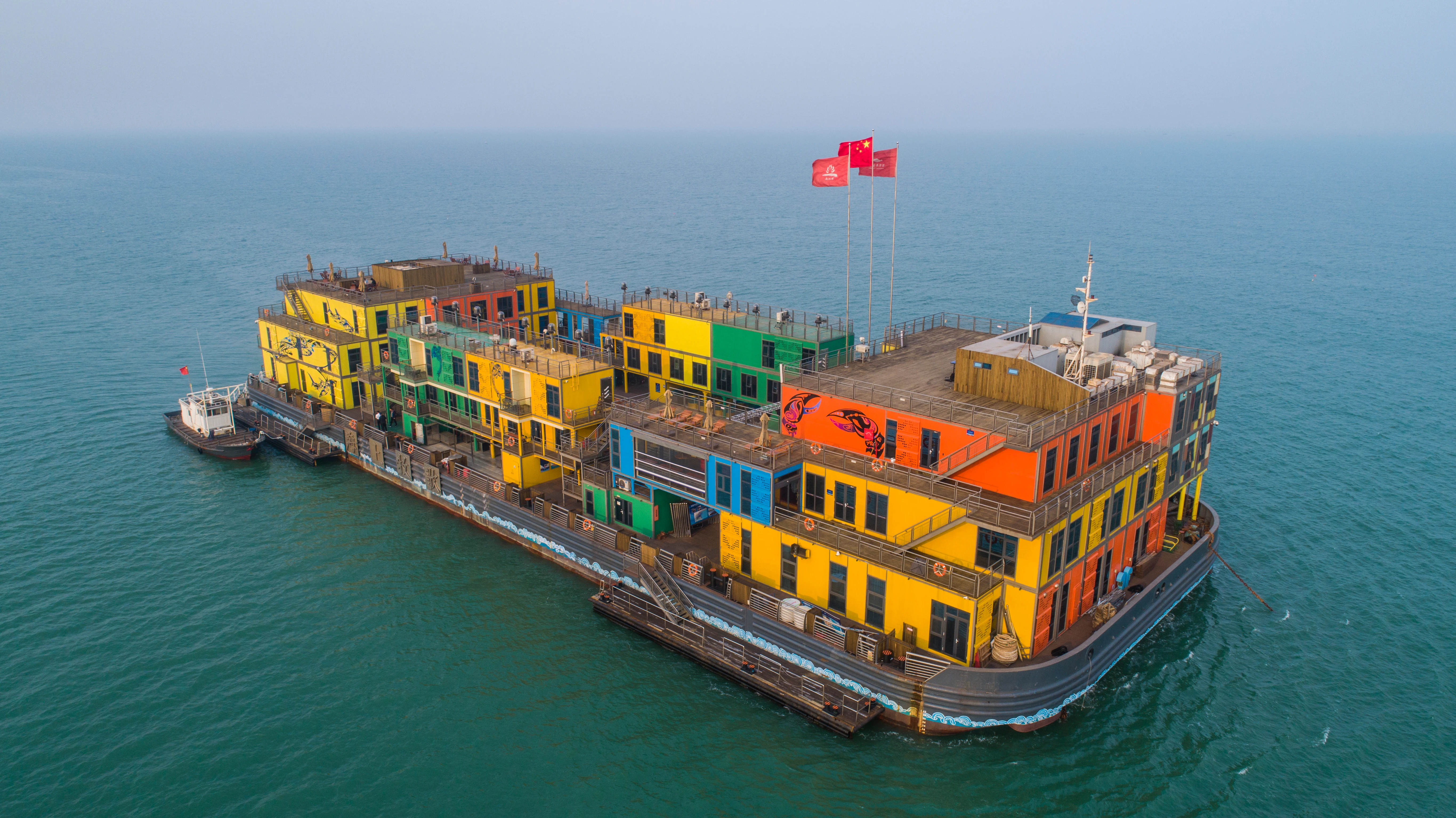 Container handling gantry crane: pick success gains