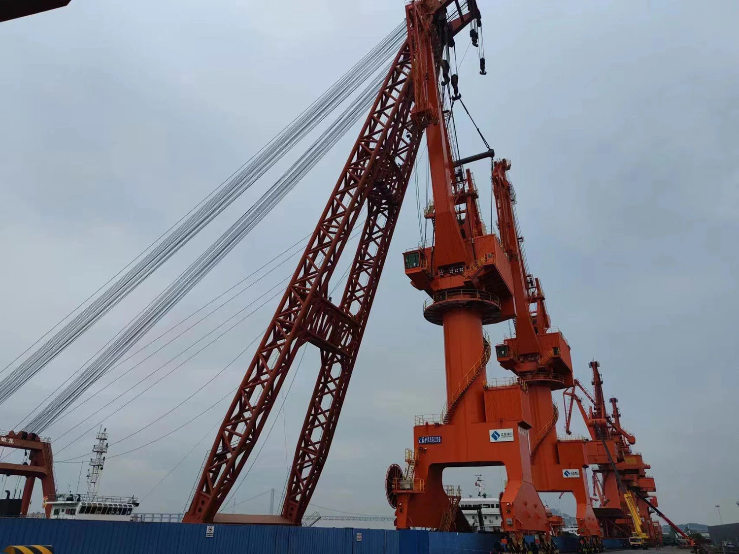 Port crane: 3 upgrades for salt fog endurance