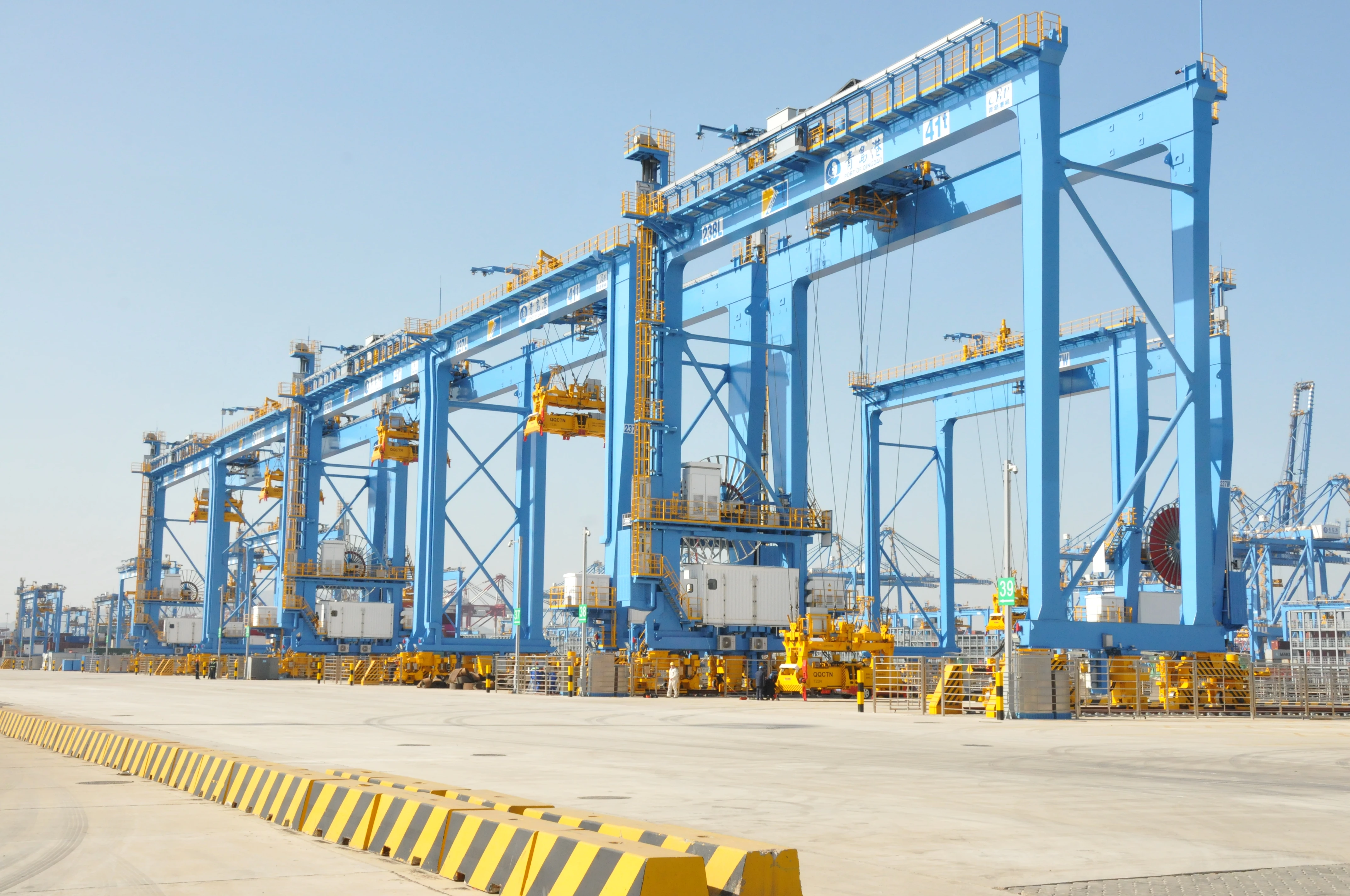 Fixing the 5 main blind spots in container crane operations