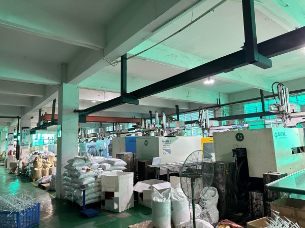 Building Your Brand with Custom LED Lighting