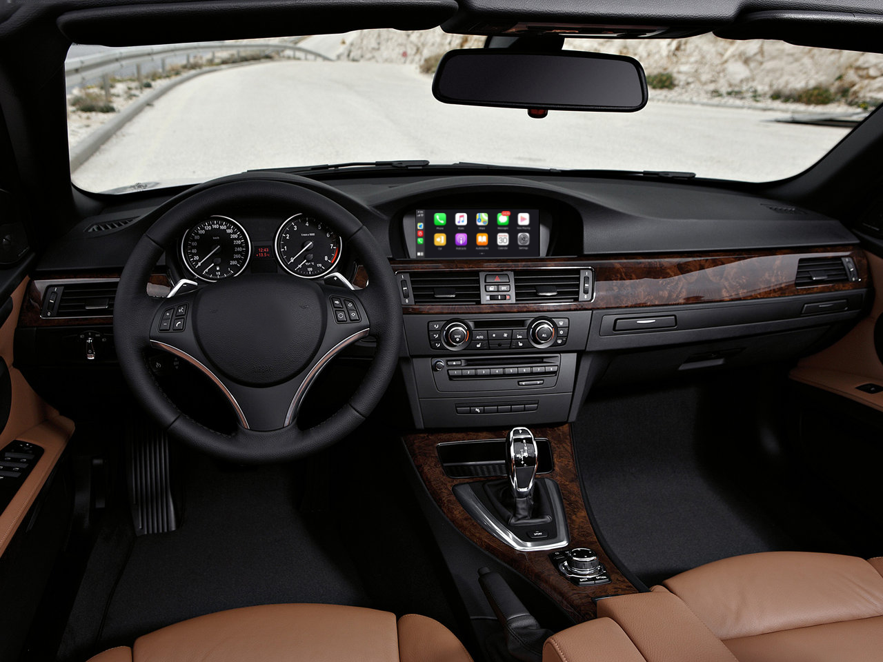 Never Settle: Top Android Auto and Apple CarPlay Wireless Adapters