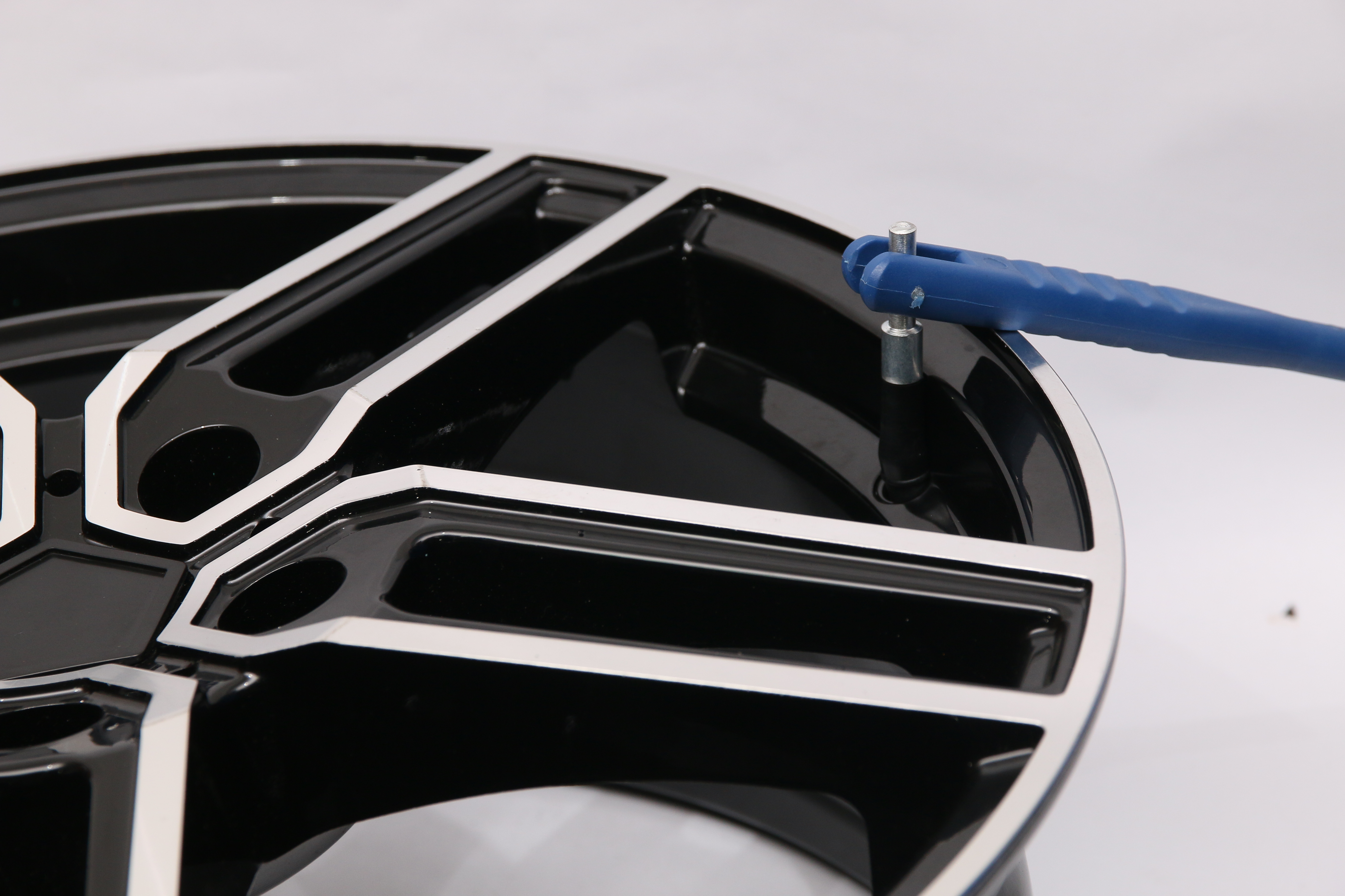 Keeping Black Lug Nuts Rust-Free