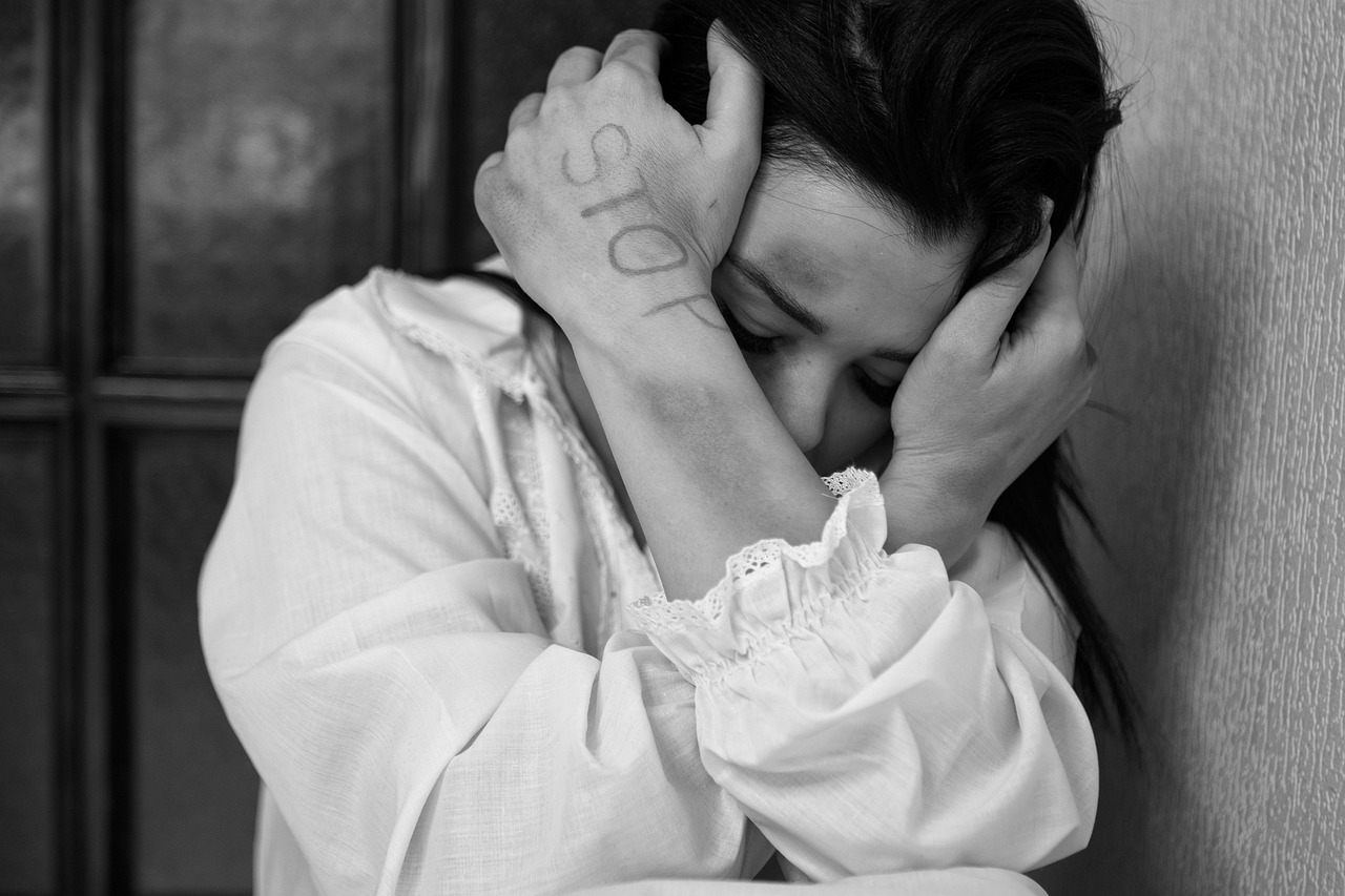Why People Stay in Abusive Relationships Despite the Harm