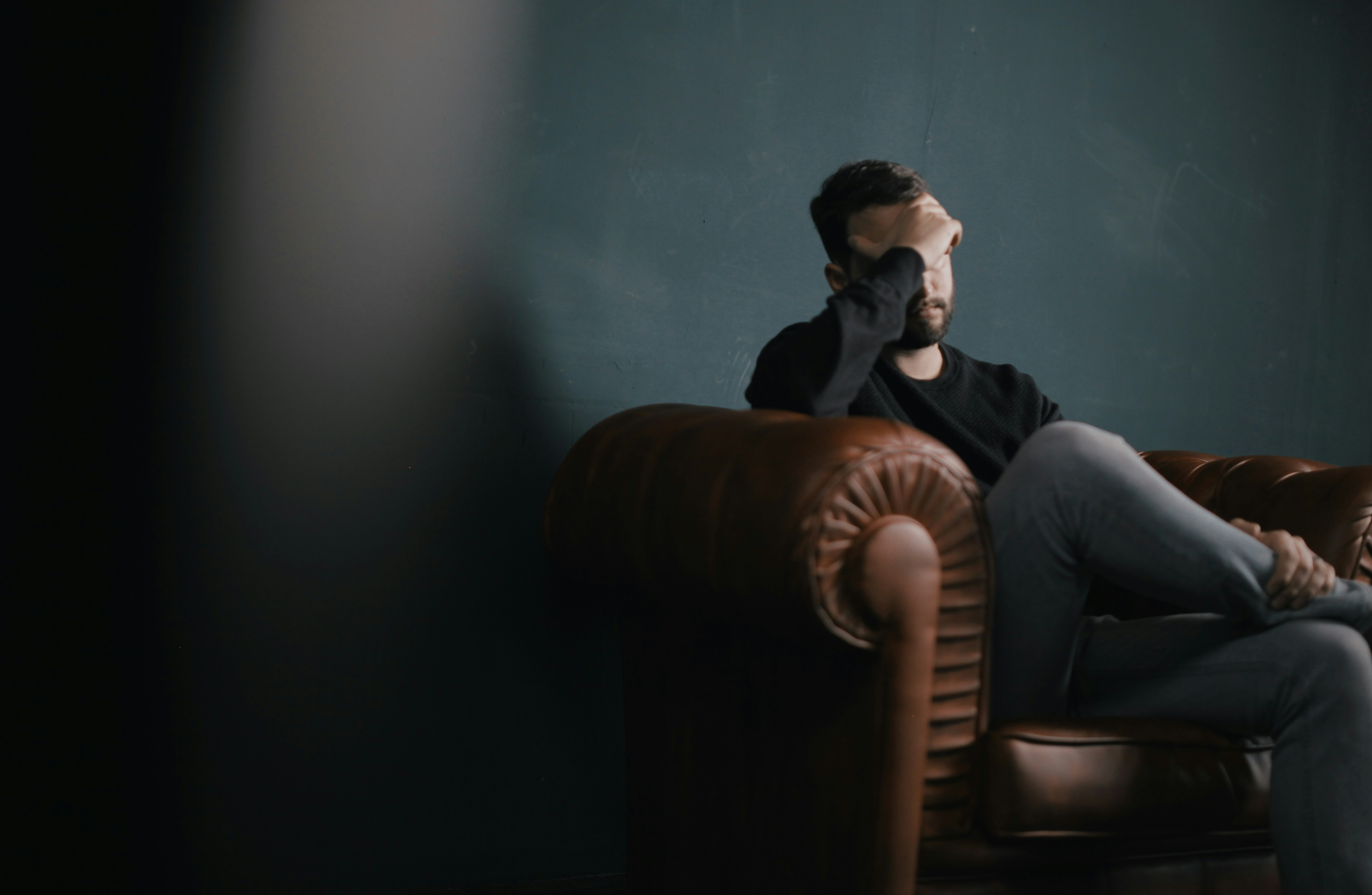 Recognizing the Subtle Signs of Covert Narcissism in Relationships