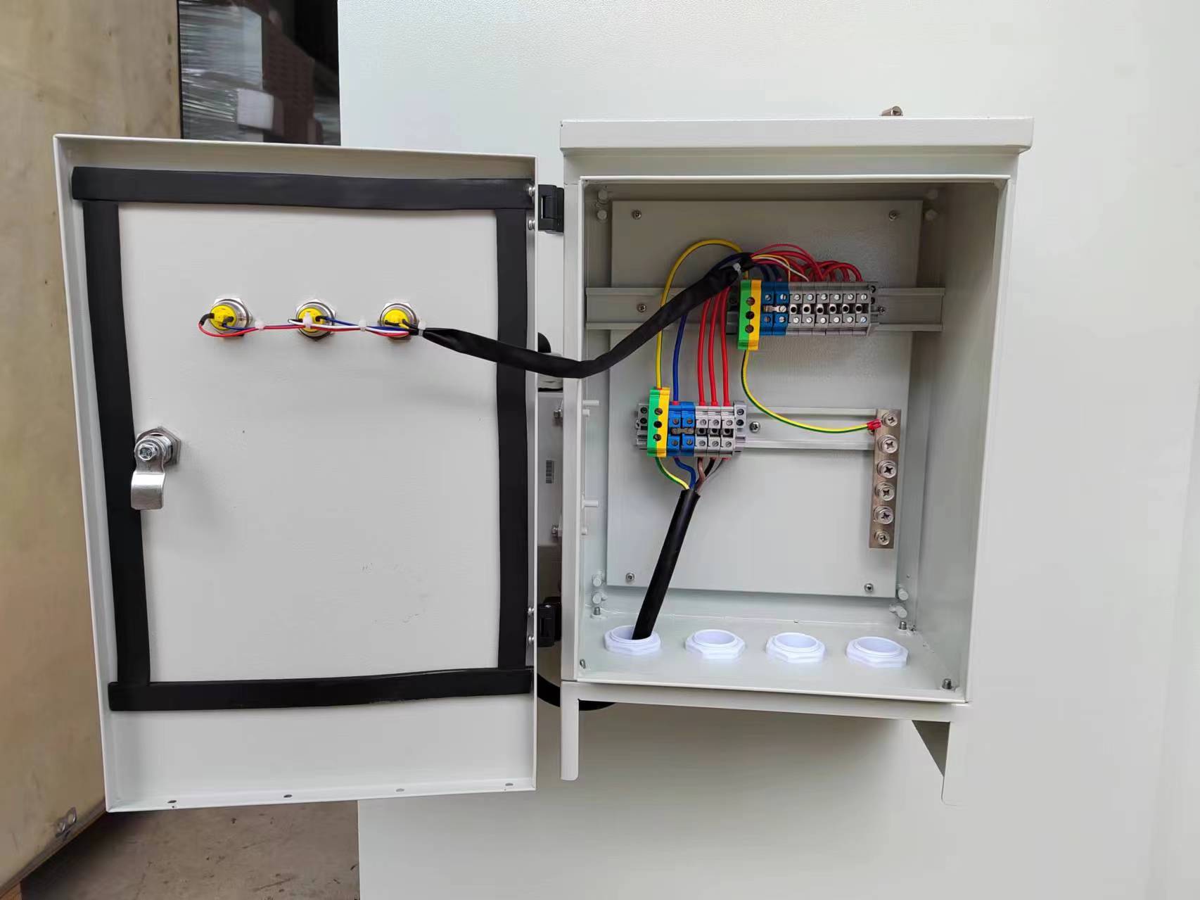 Comparing ESTEL Outdoor Cabinets for Solar Storage