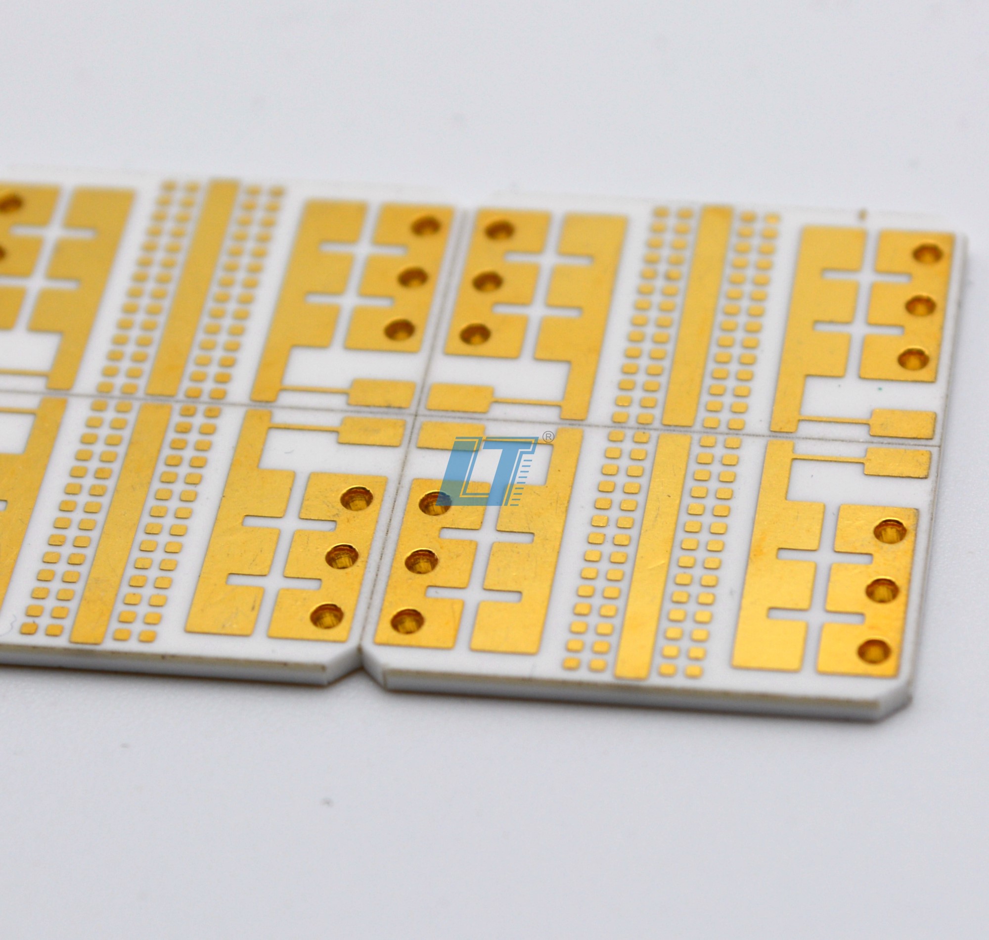 How Ceramic Base PCB Manufacturers Stack Up on Quality and Price